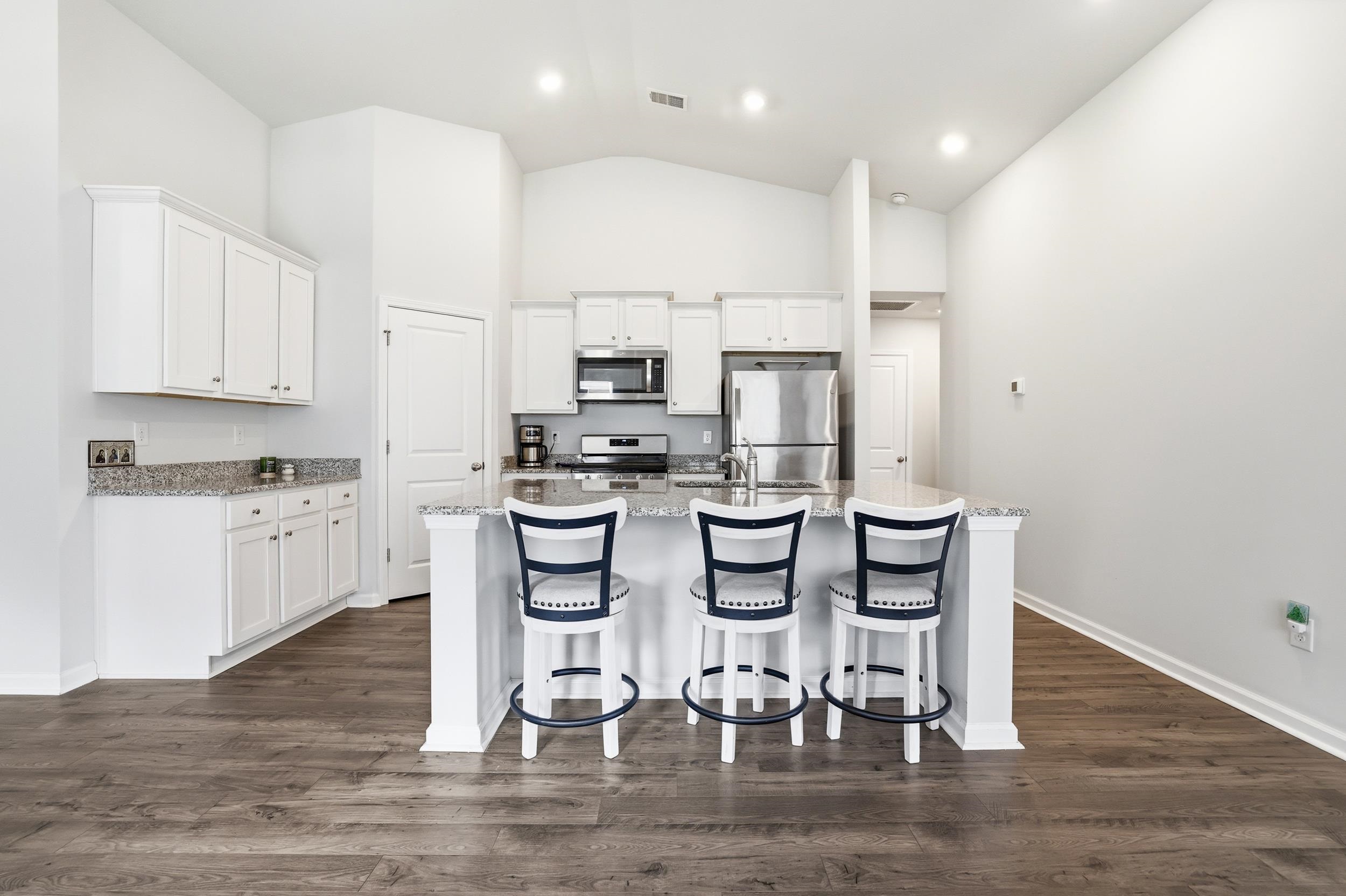 1412 Jardine Loop