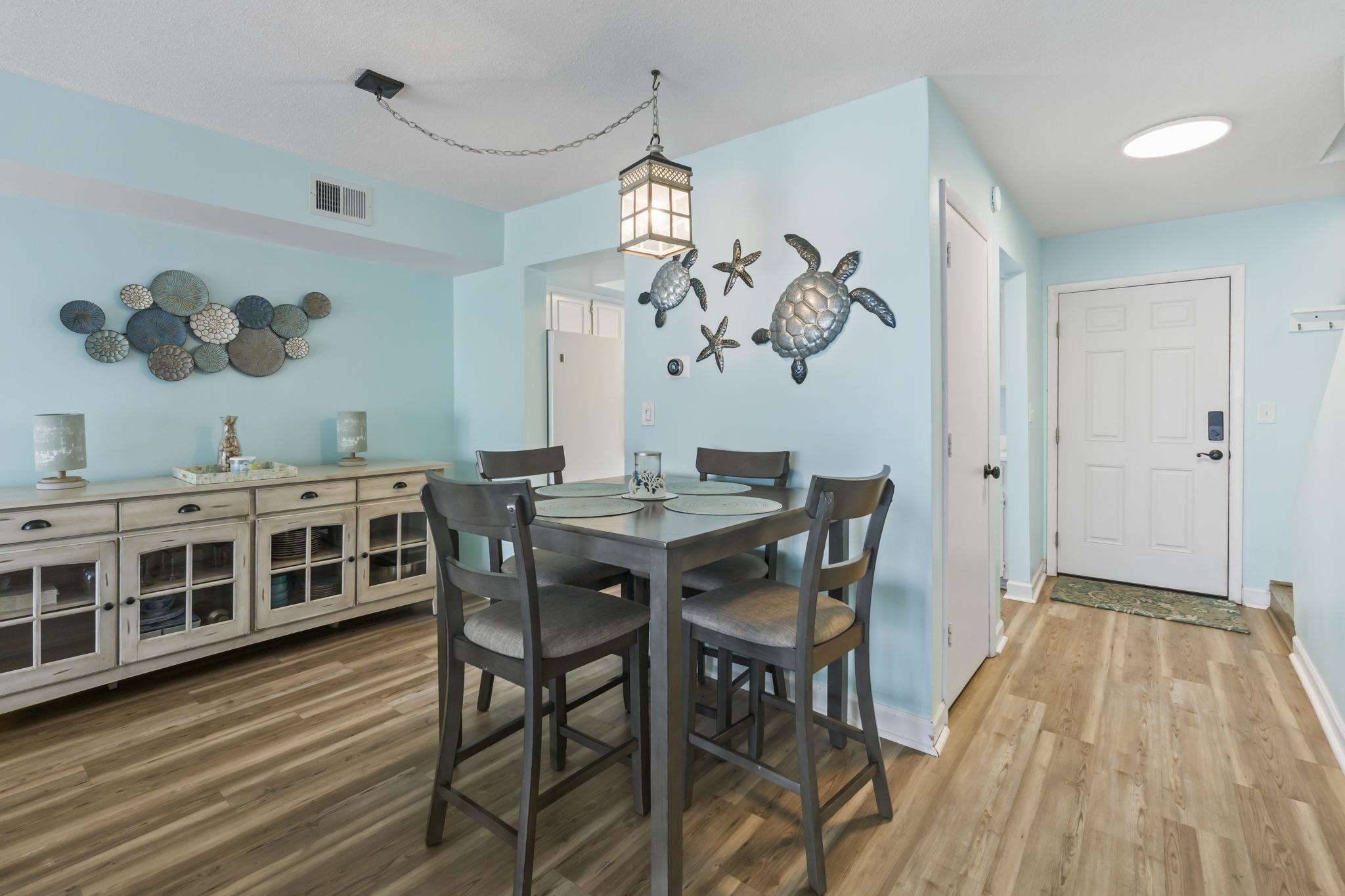 932 Villa Dr. Unit: 932