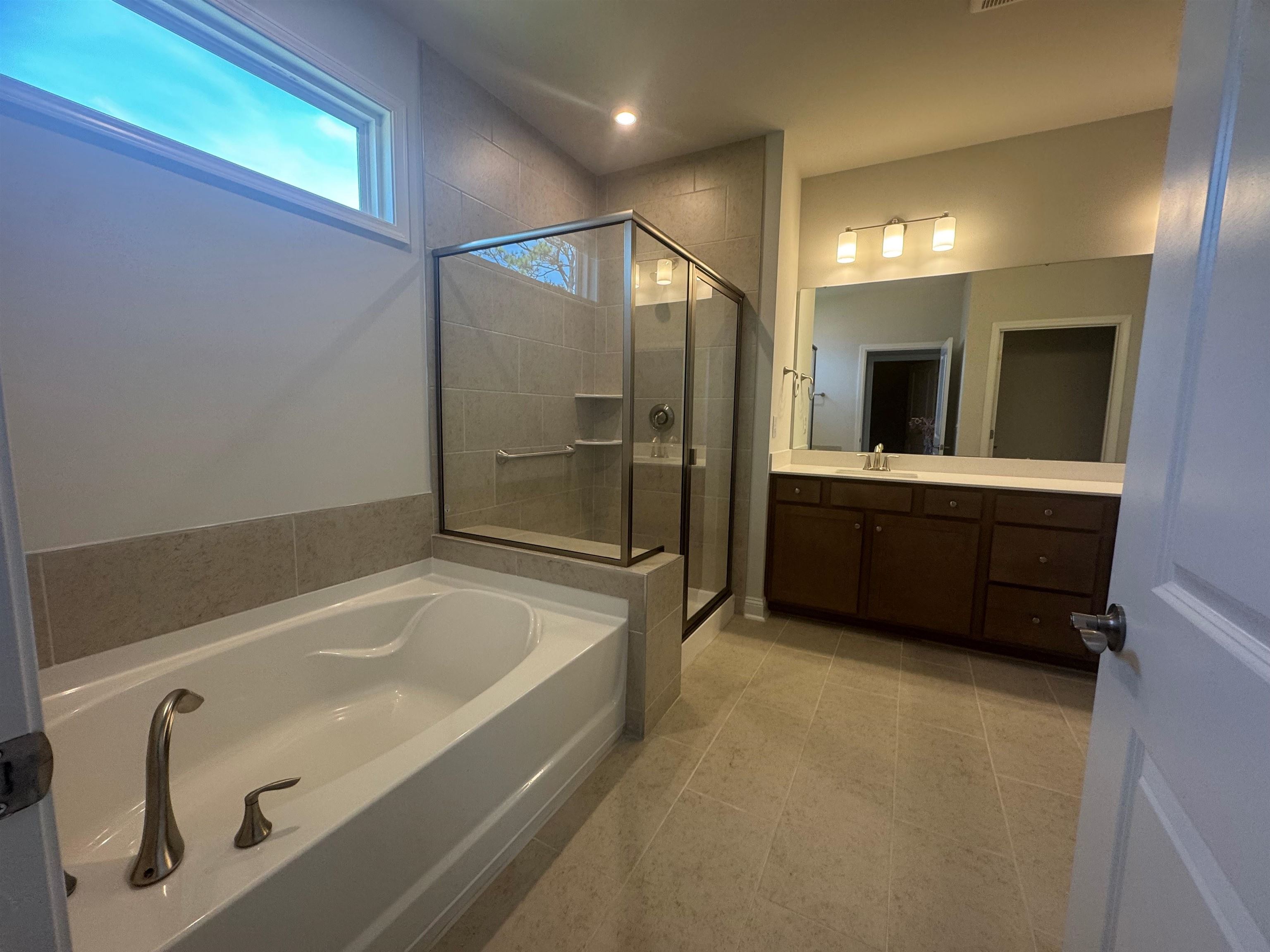 1549 Crested Iris Way