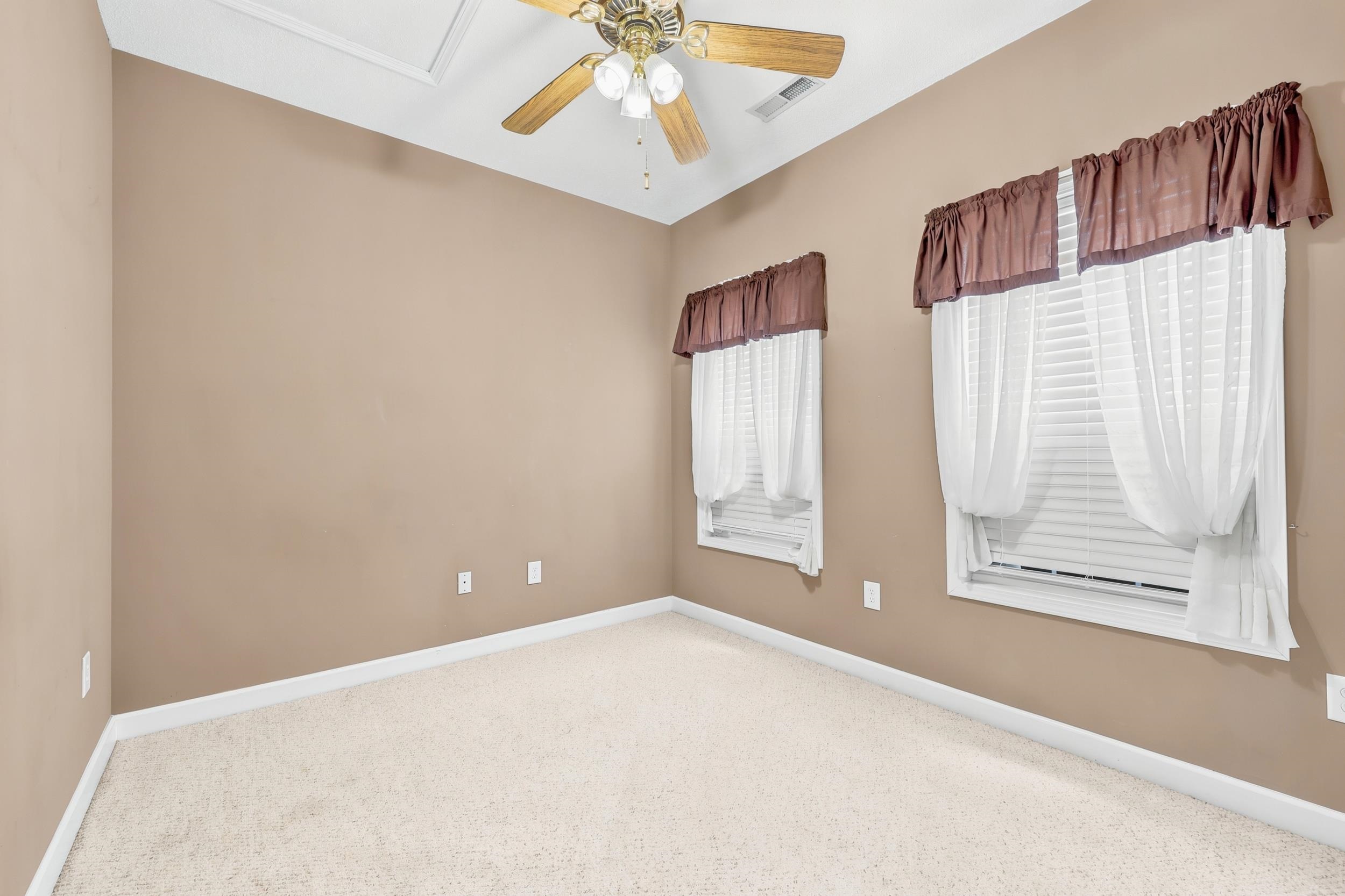 120 Ashworth Dr.