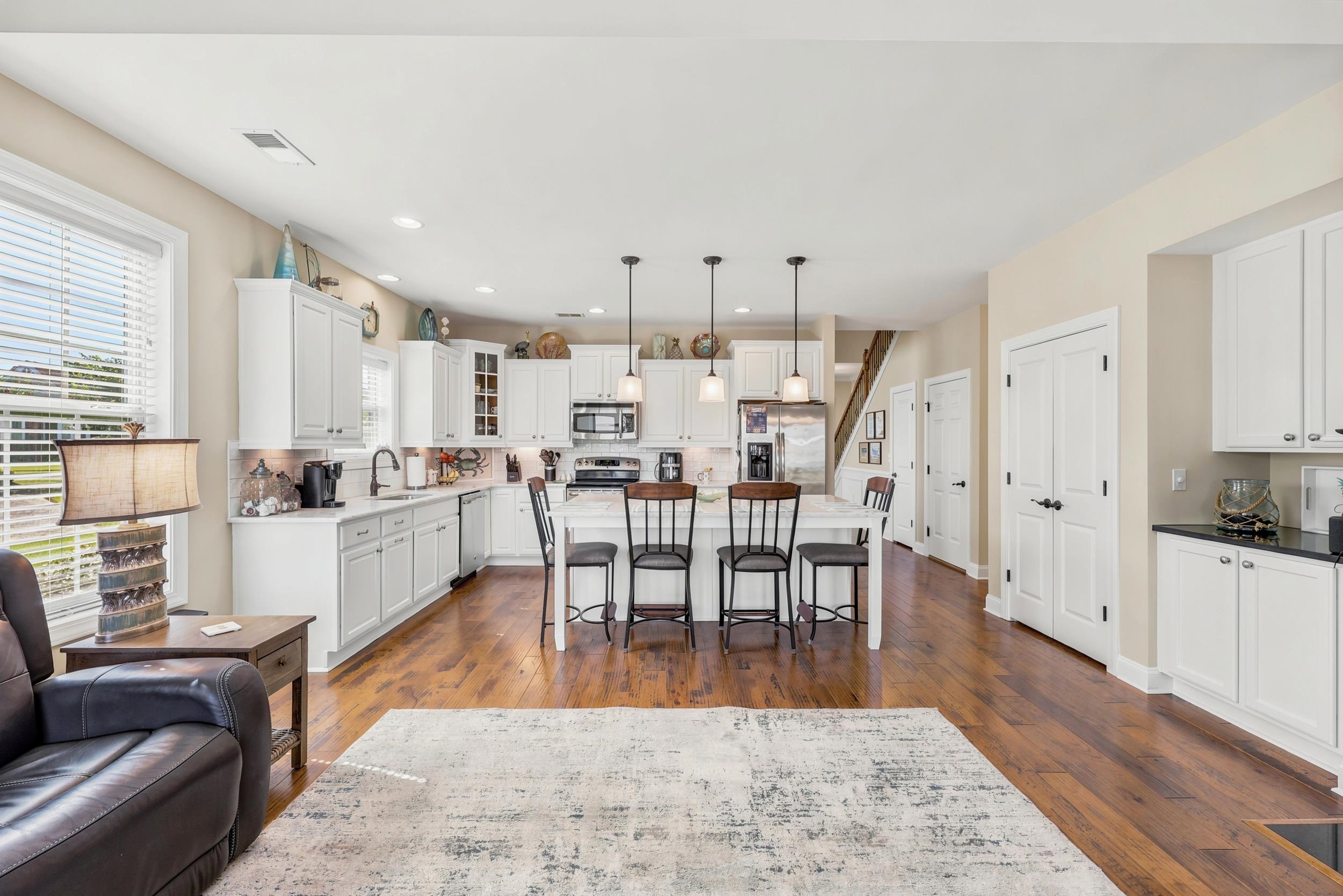 1601 East Island Dr.