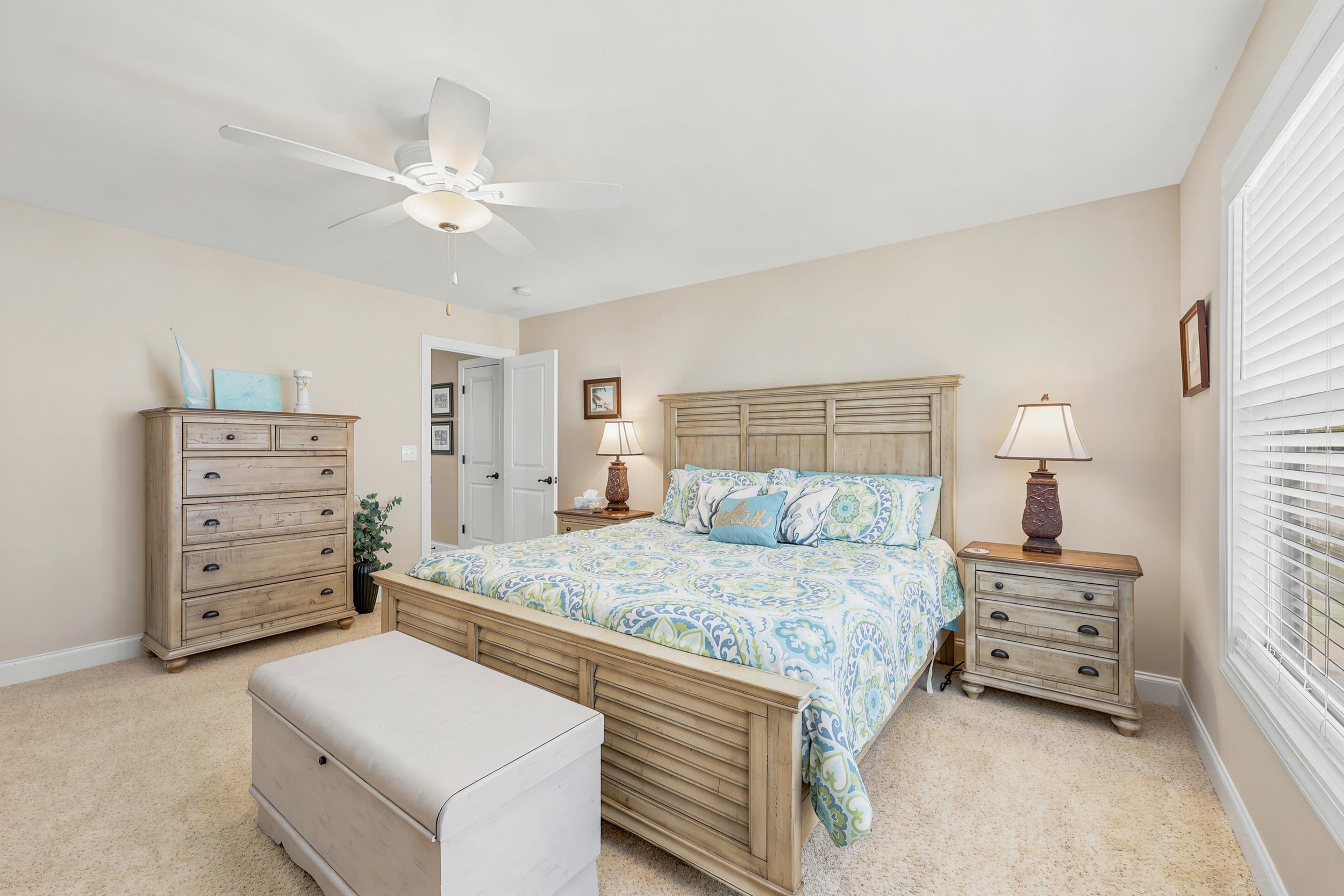 1601 East Island Dr.