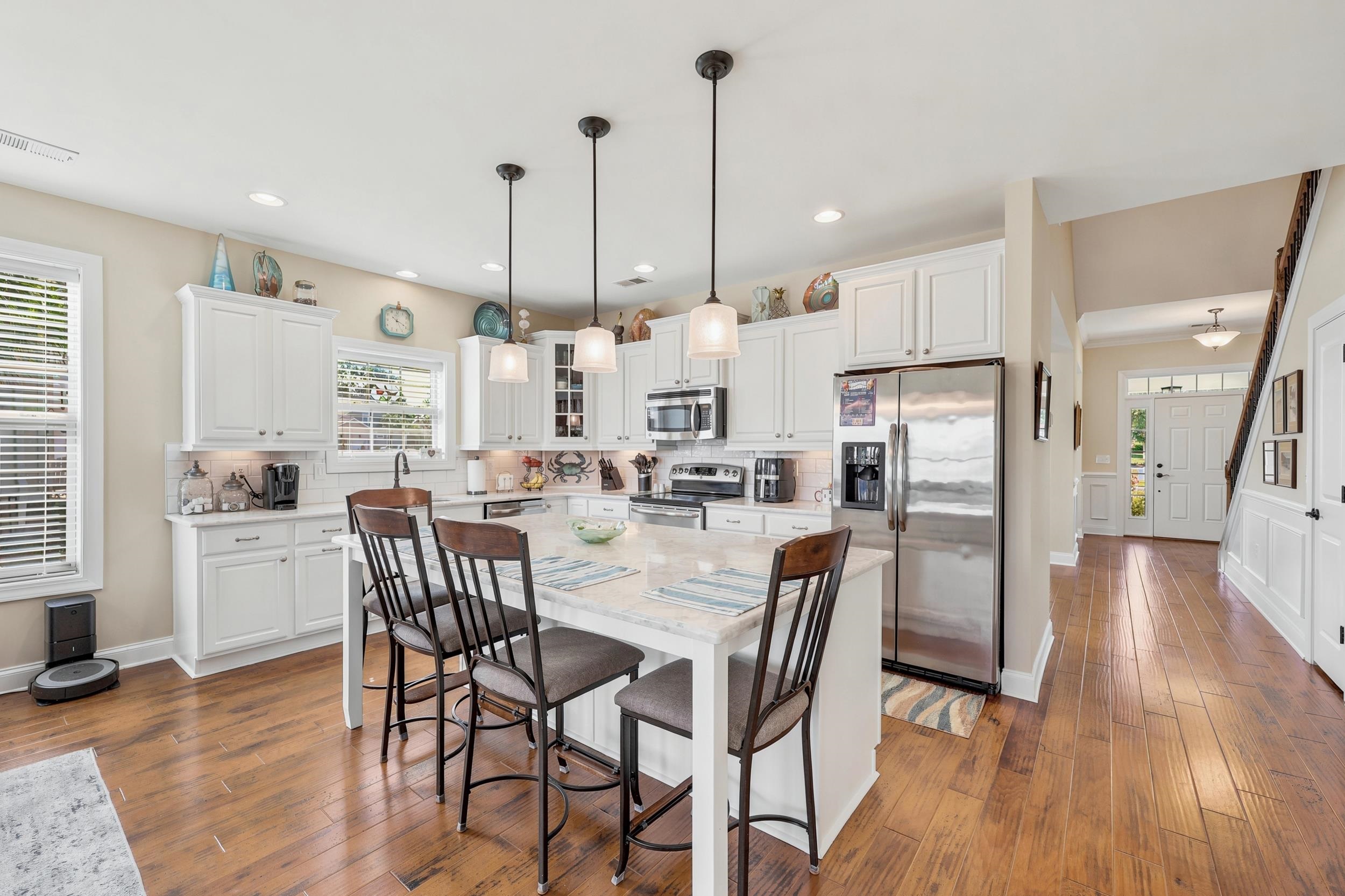 1601 East Island Dr.