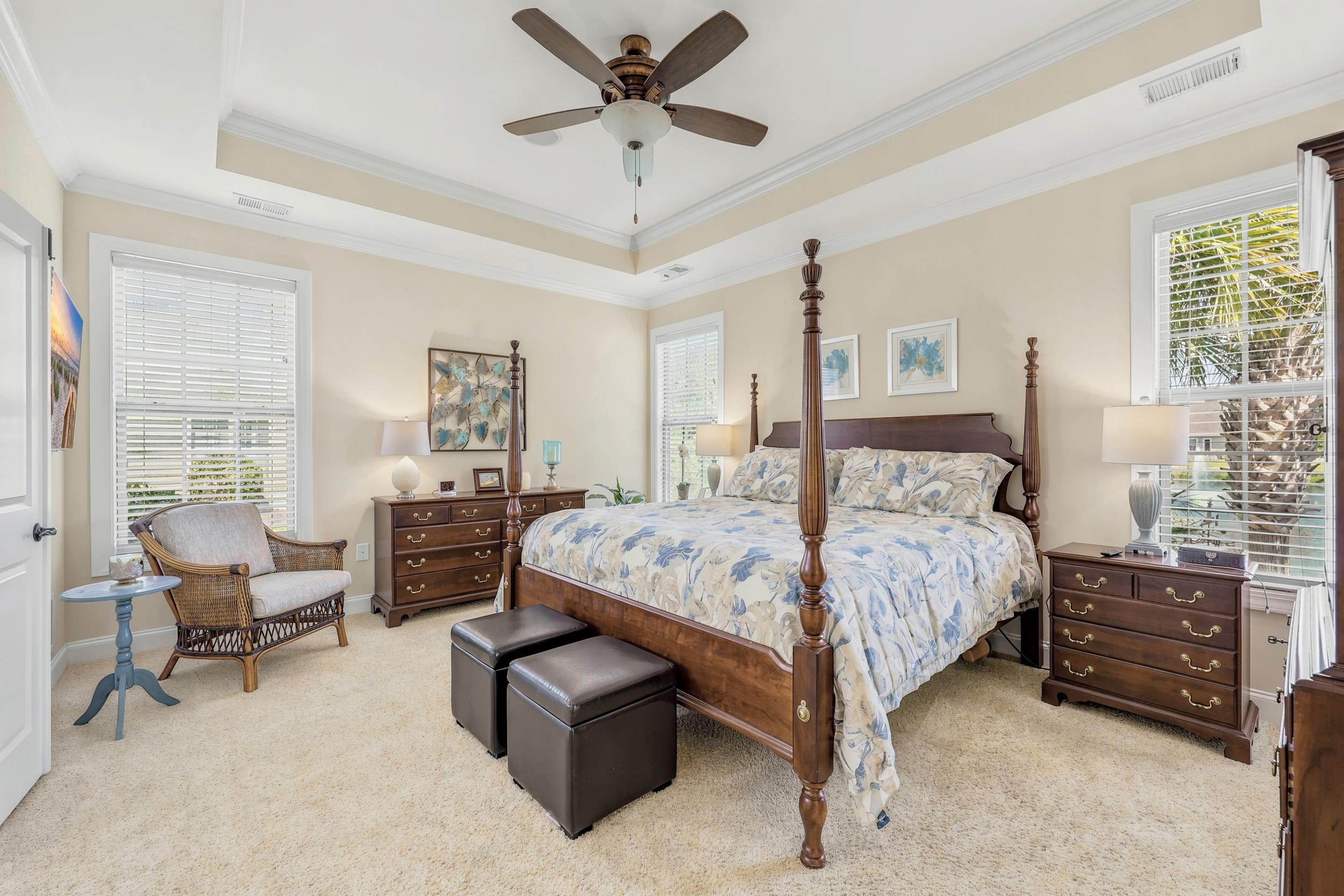 1601 East Island Dr.
