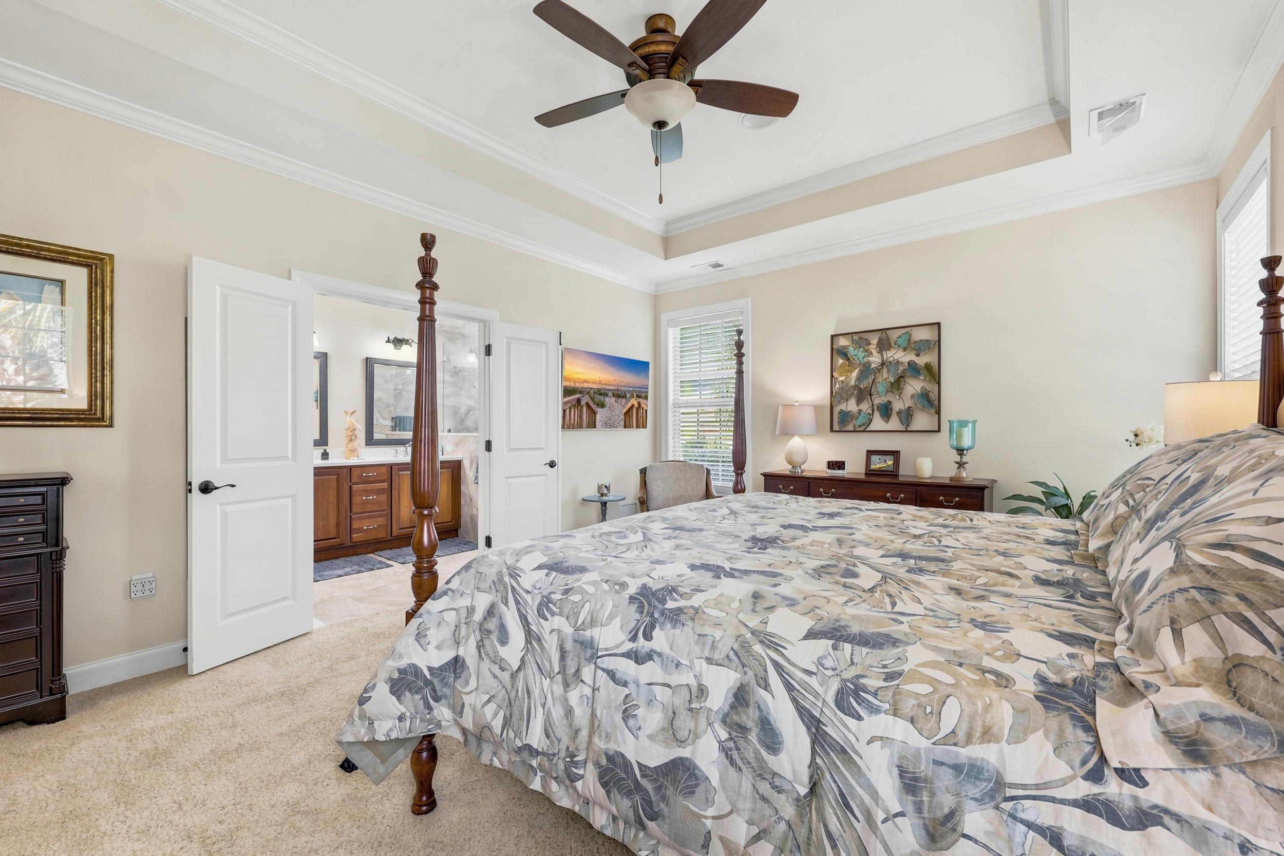 1601 East Island Dr.