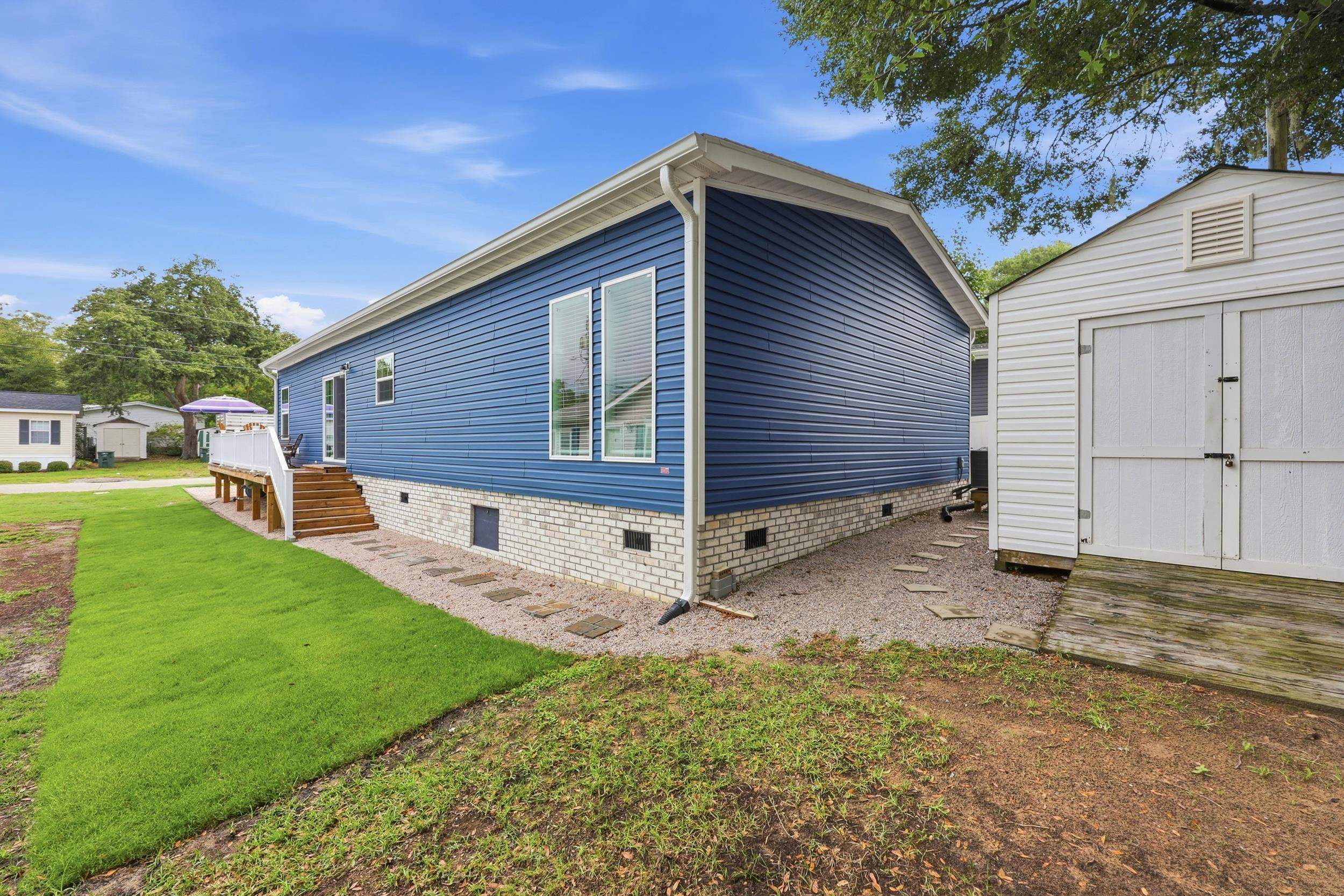 2420 Hilburn St.
