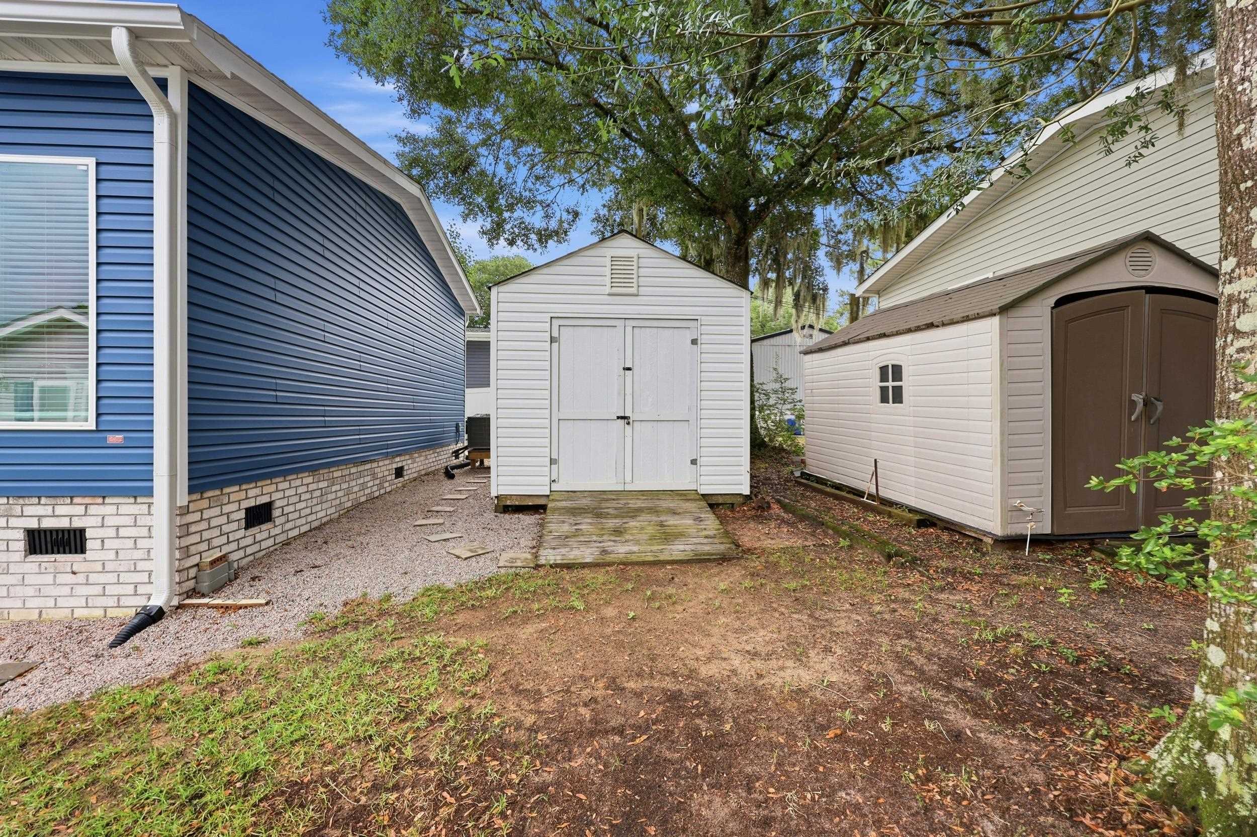 2420 Hilburn St.