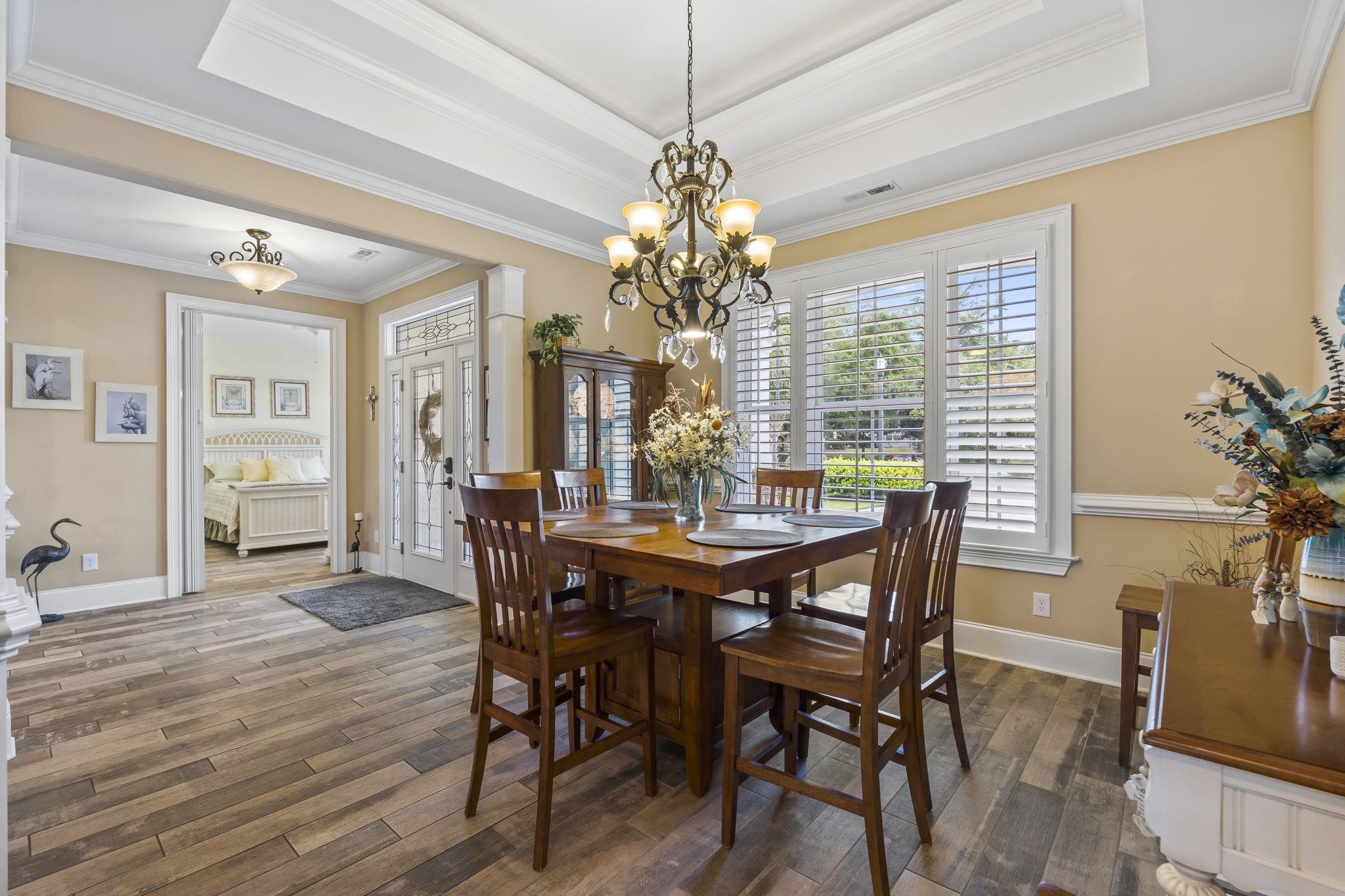 1703 East Island Dr.