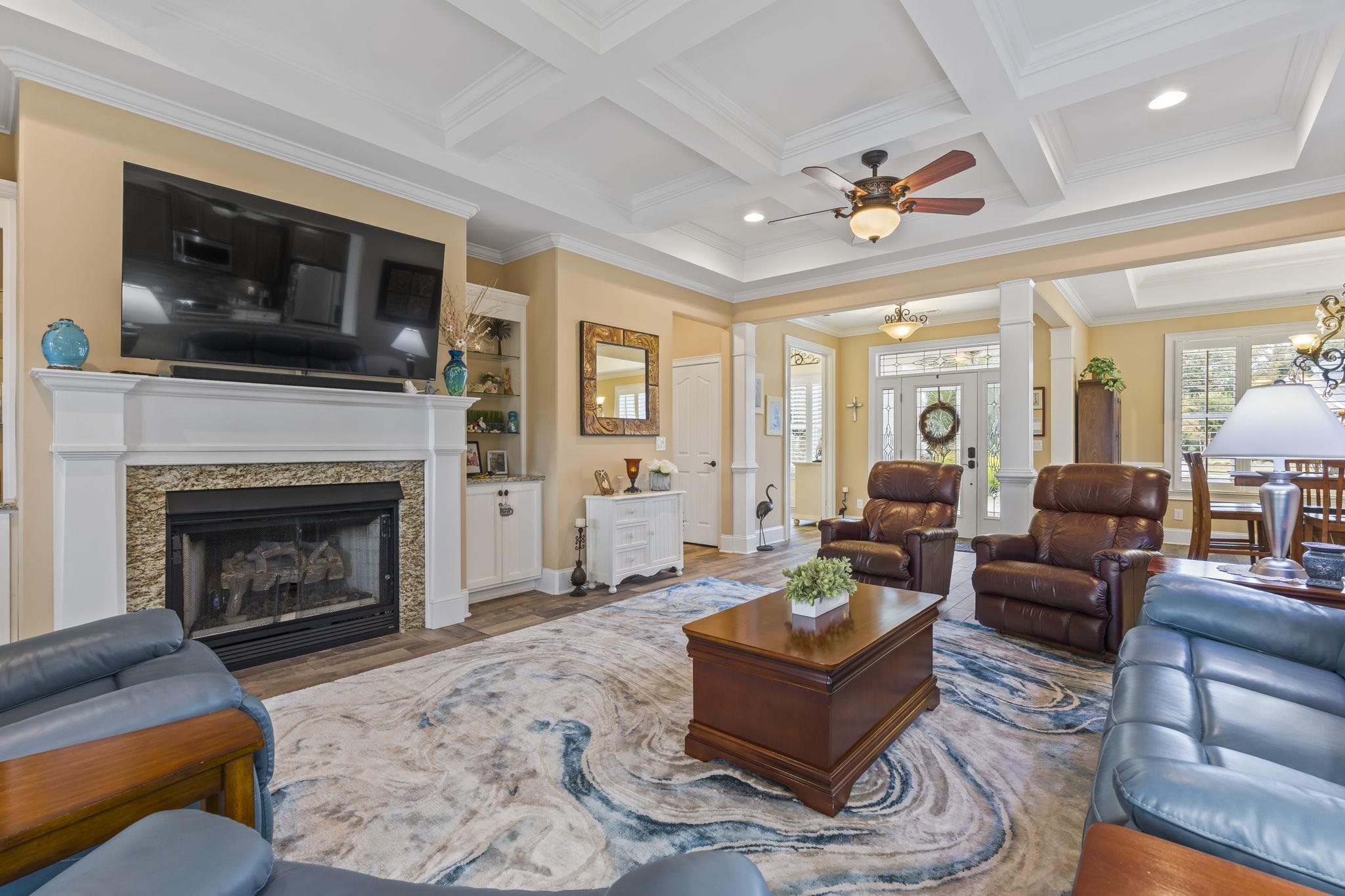 1703 East Island Dr.
