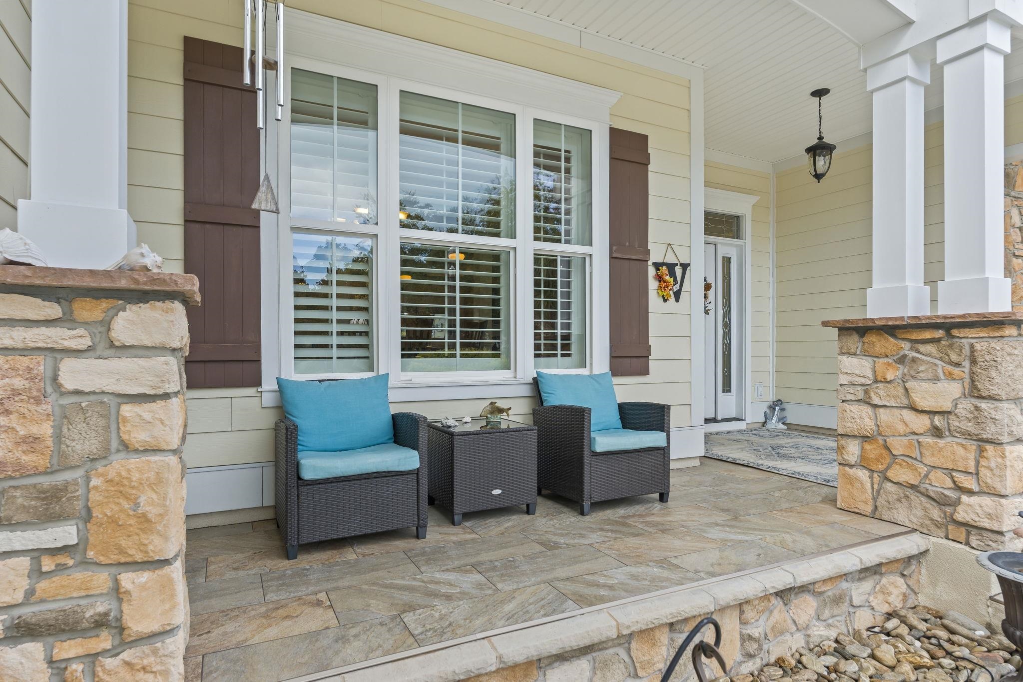 1703 East Island Dr.