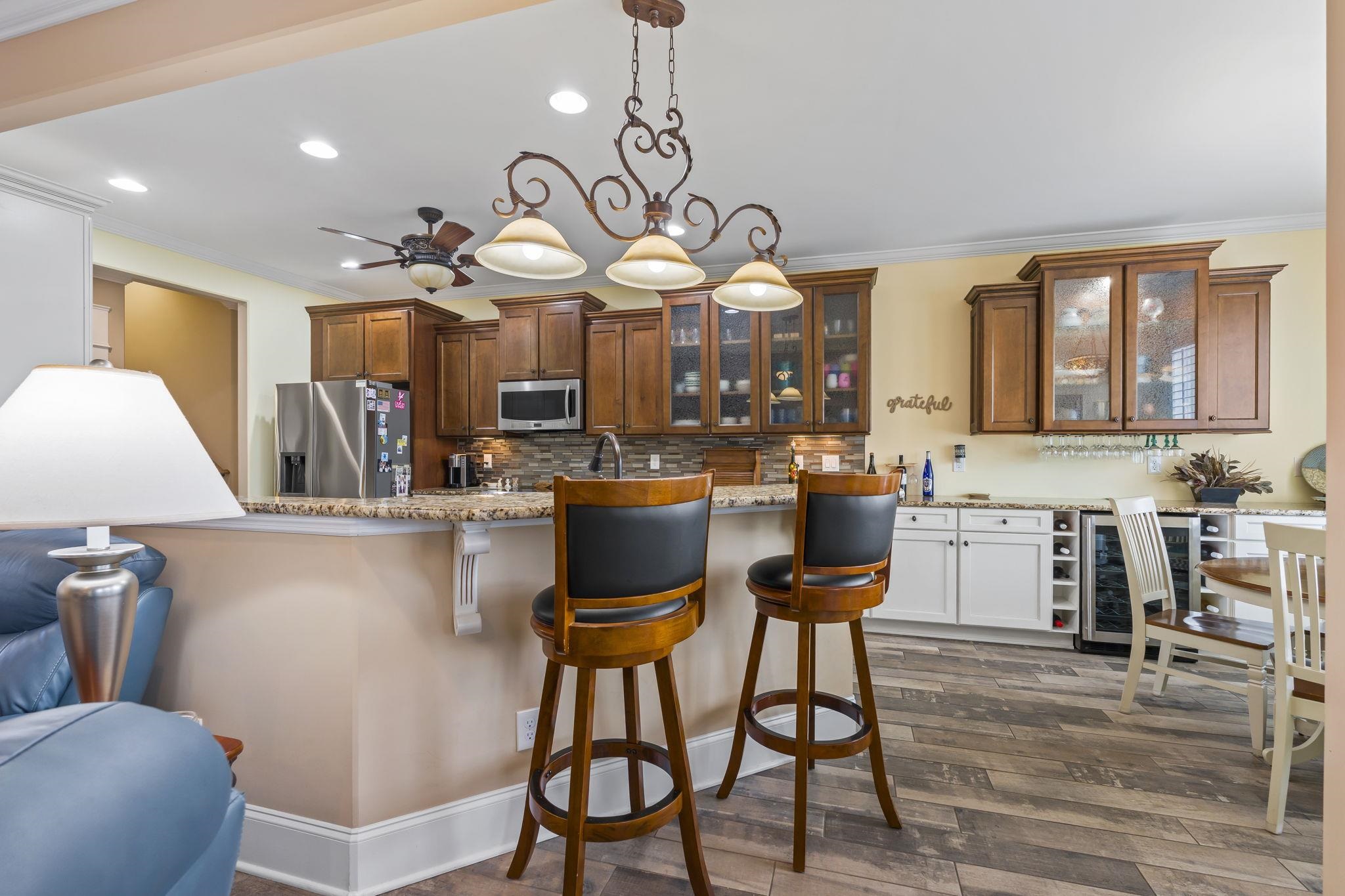 1703 East Island Dr.