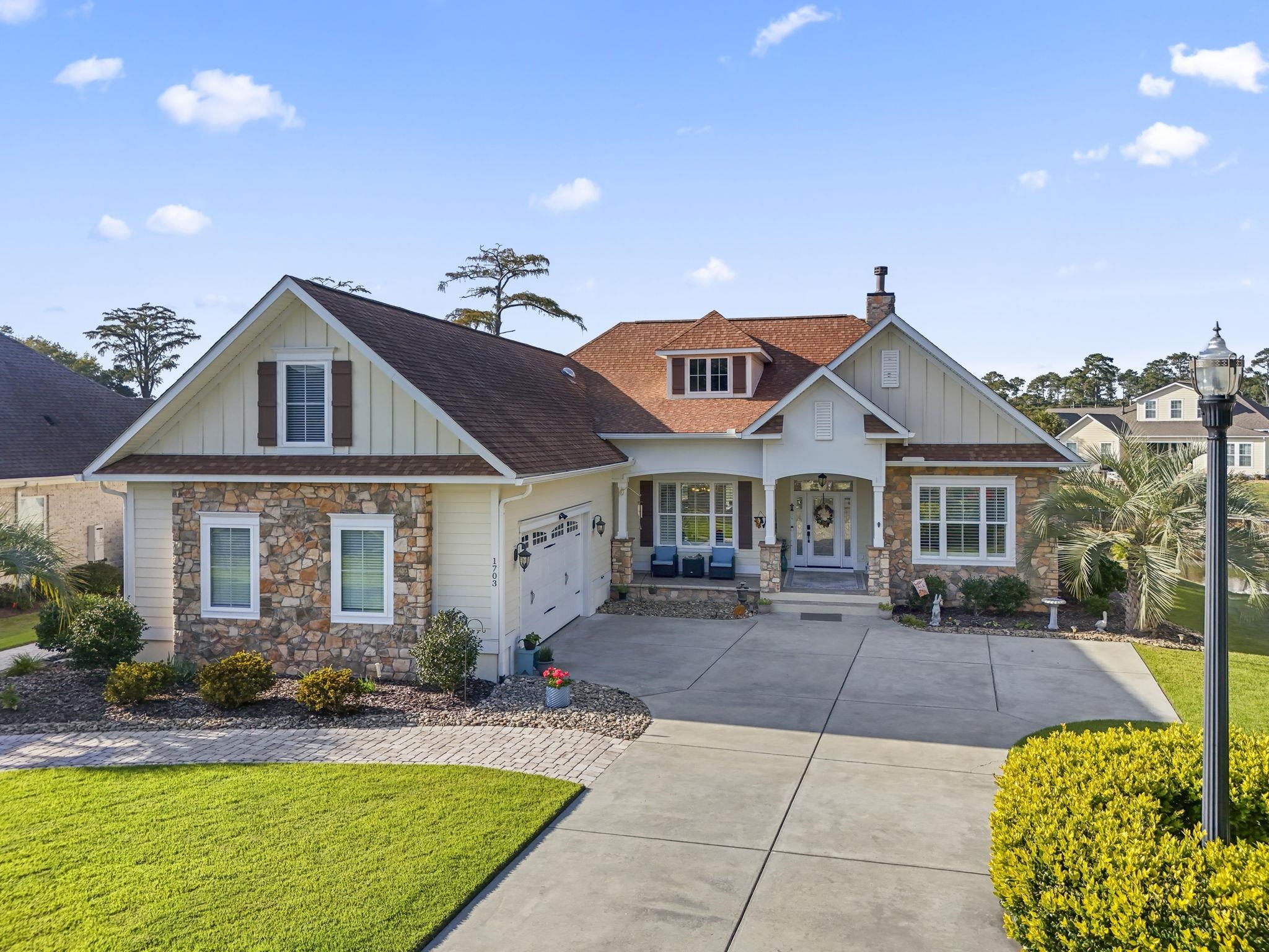1703 East Island Dr.