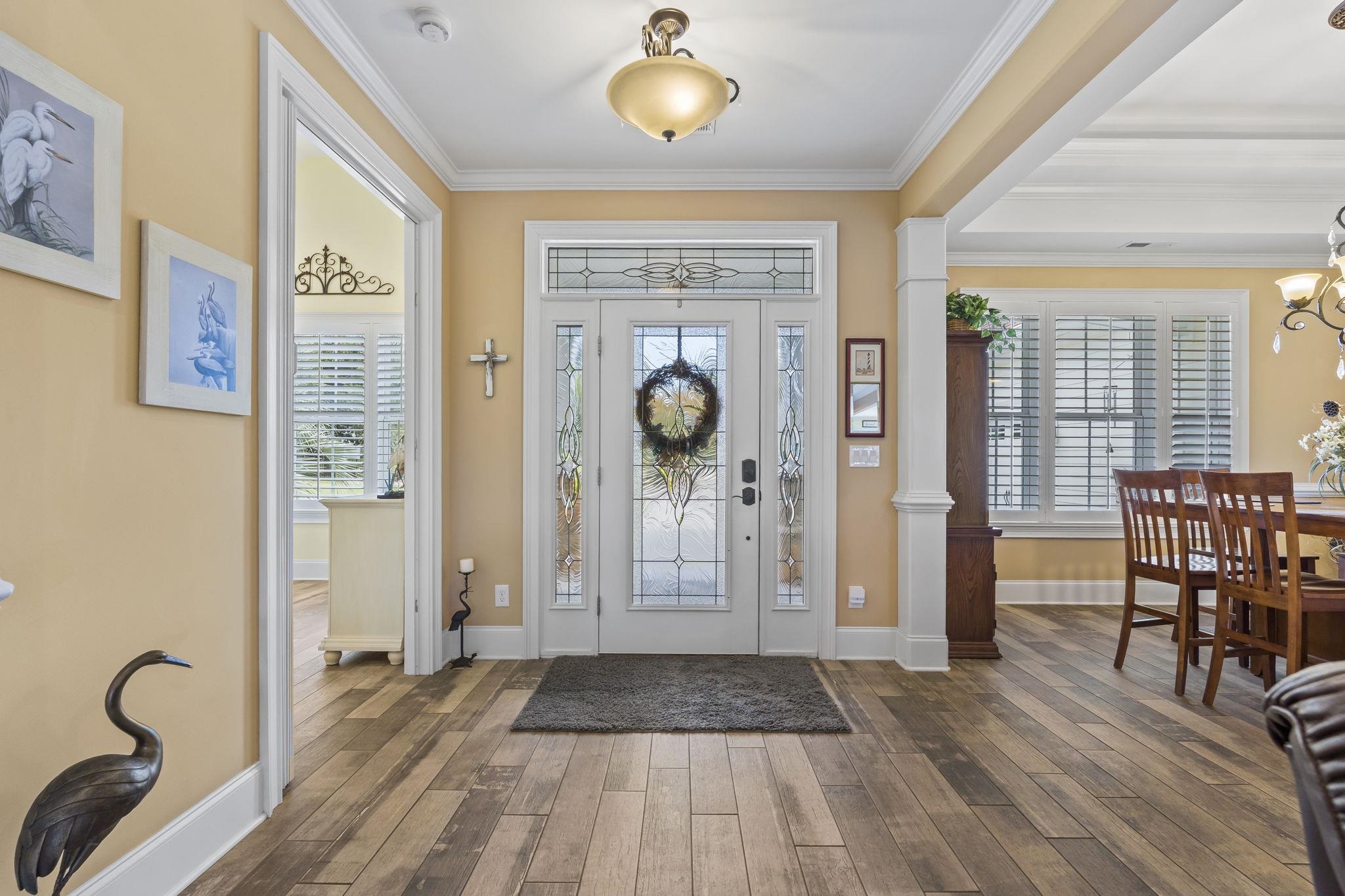 1703 East Island Dr.
