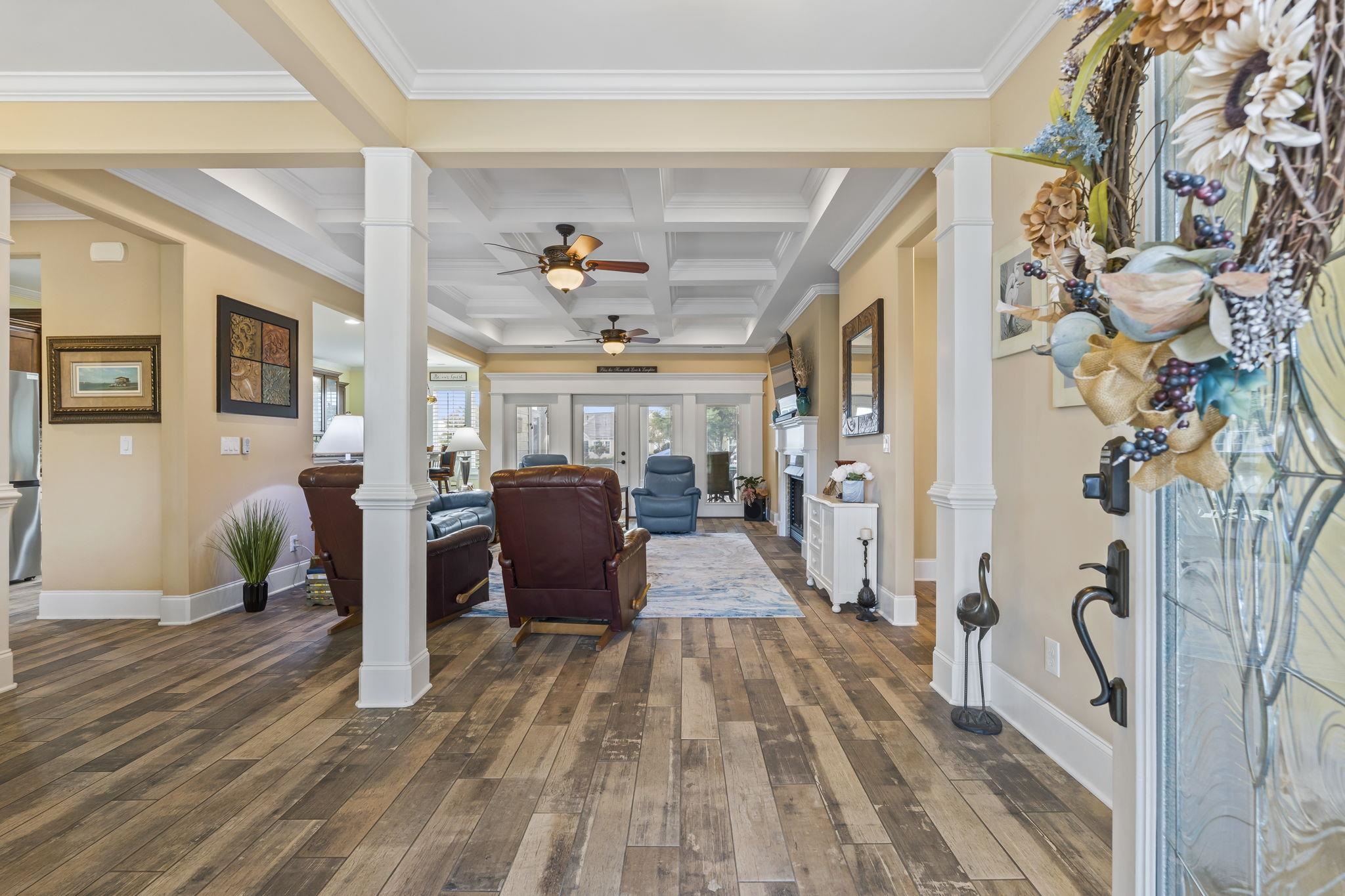 1703 East Island Dr.