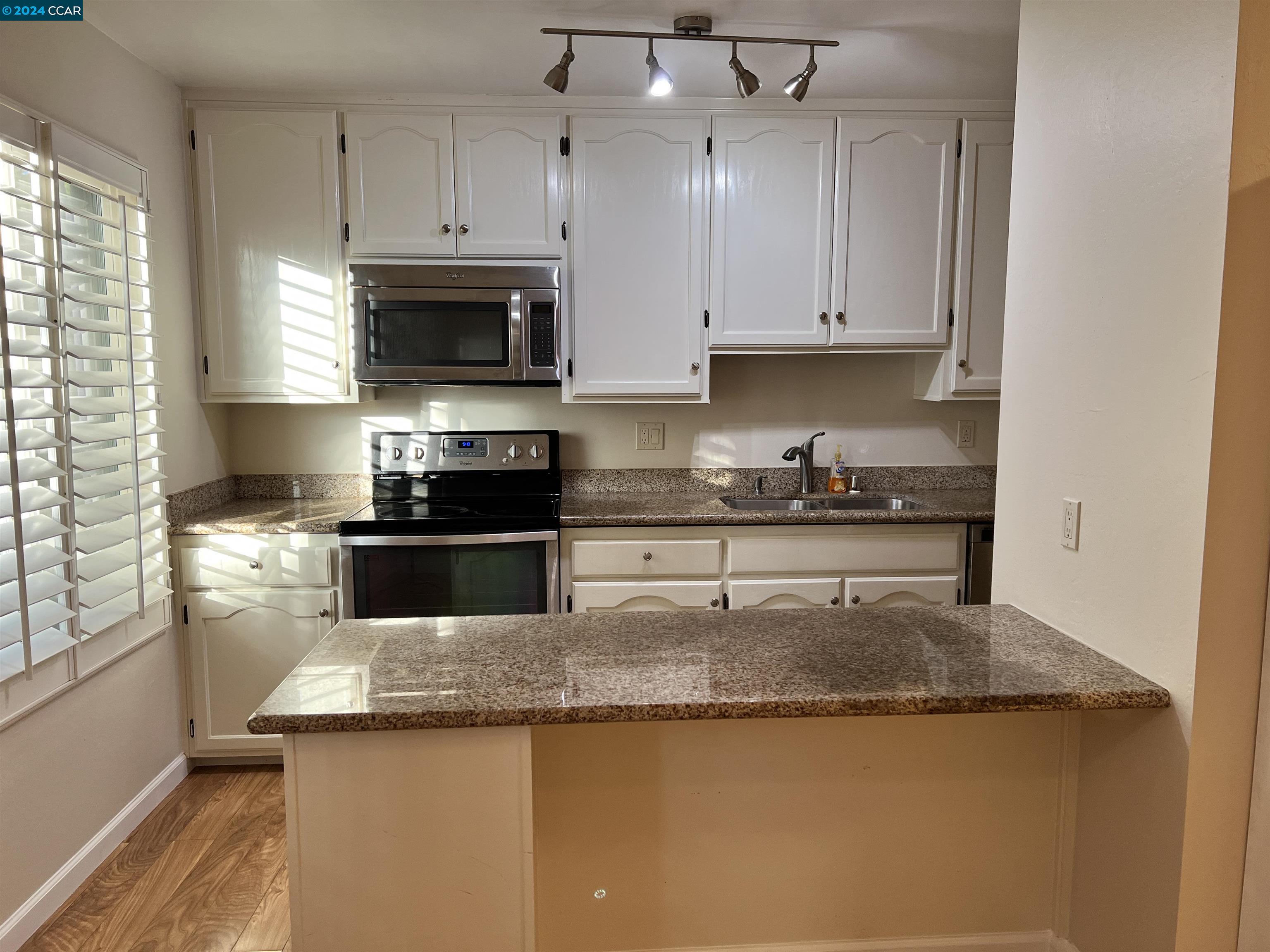 1241 Homestead Ave # 213