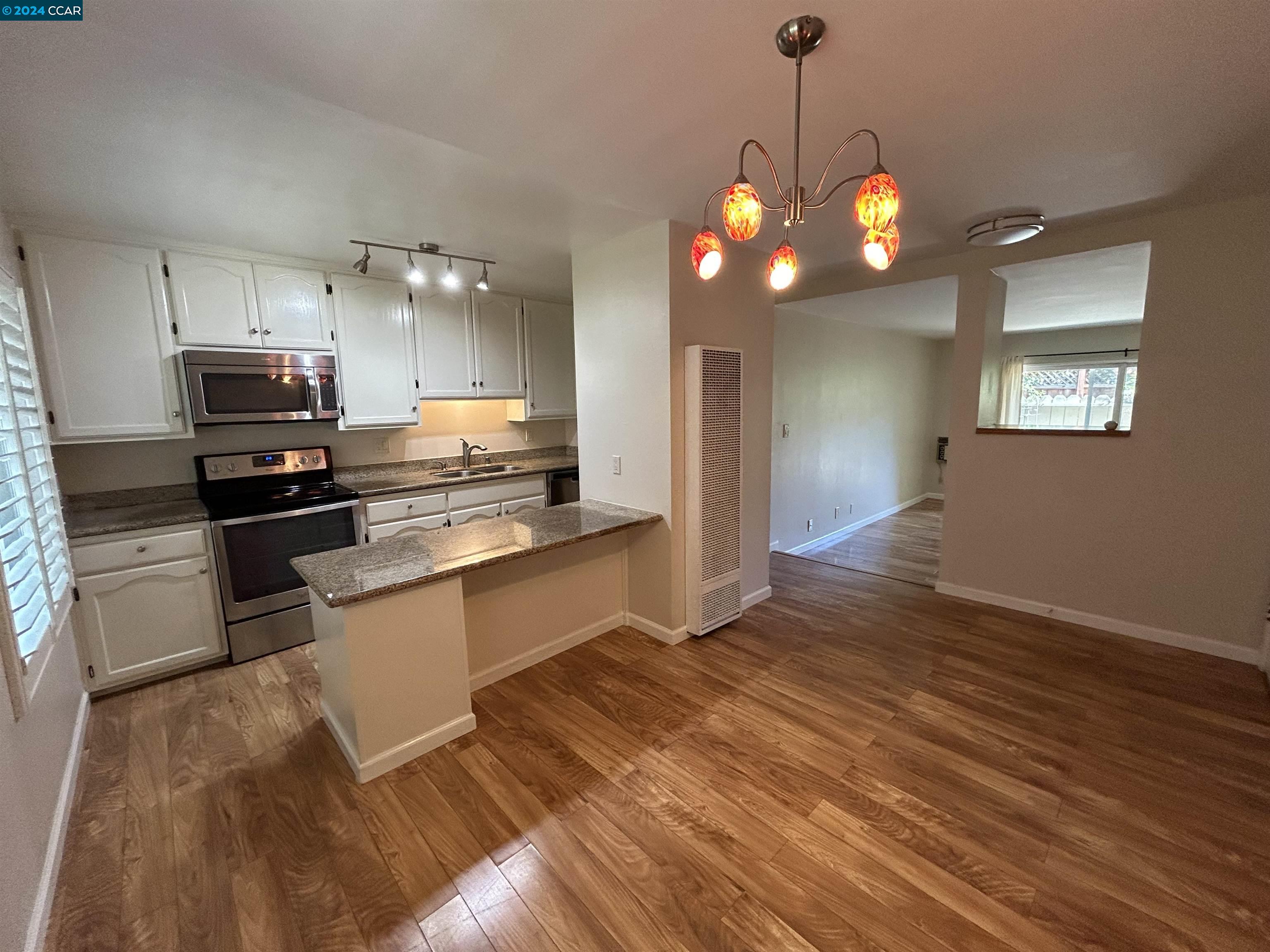 1241 Homestead Ave # 213