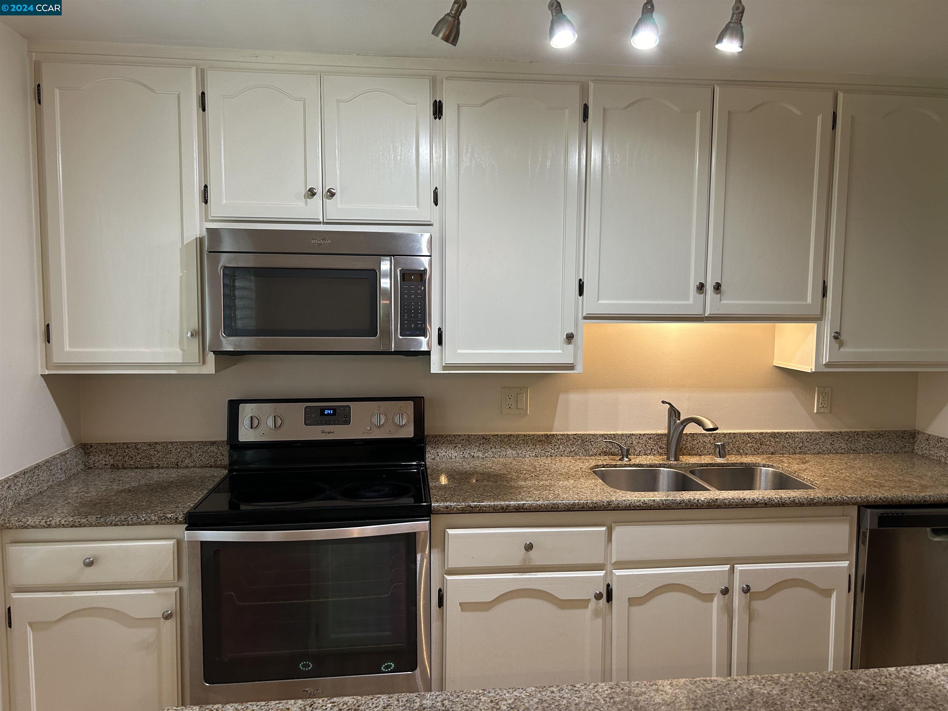 1241 Homestead Ave # 213