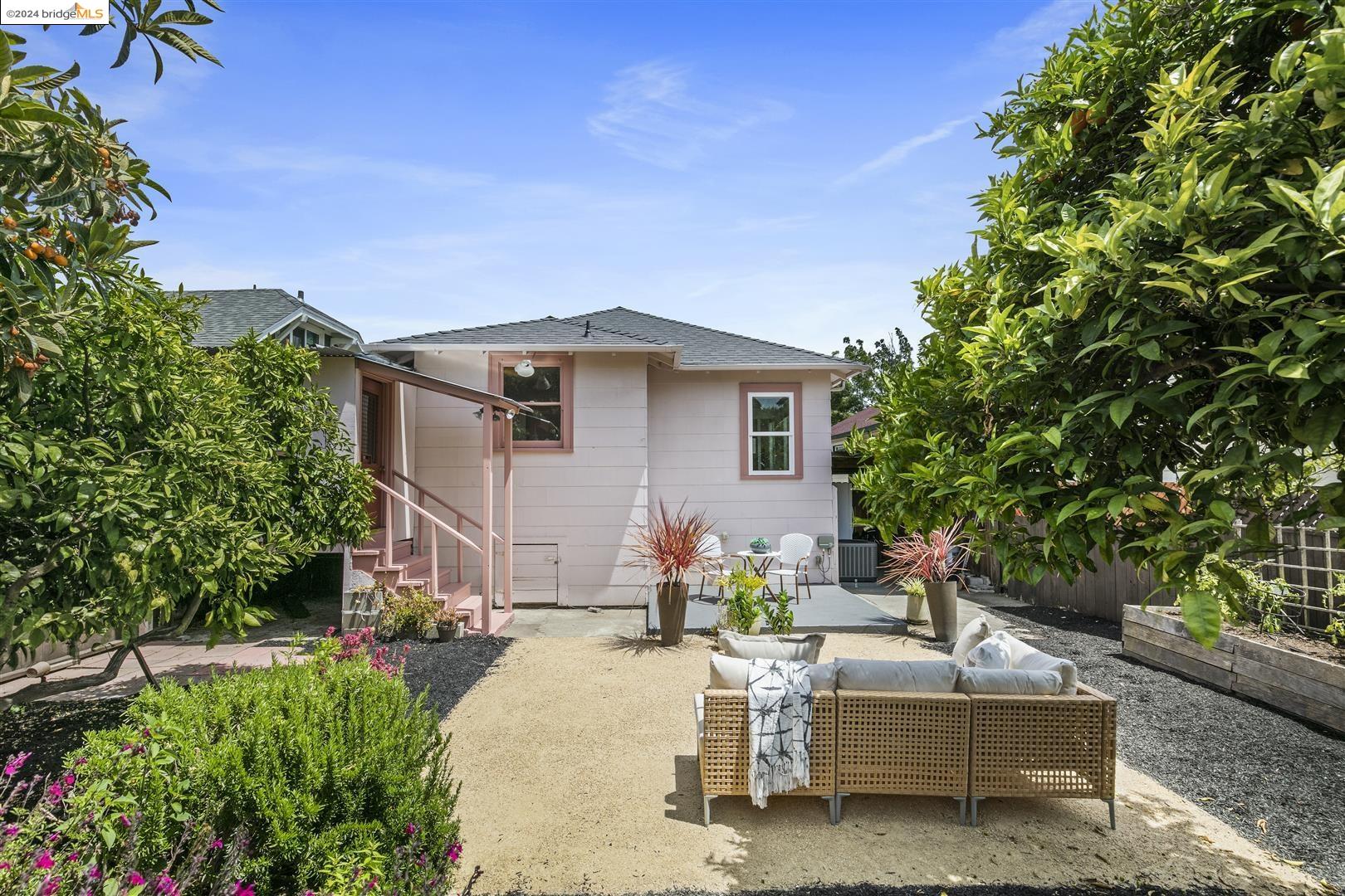 2787 Fruitvale Ave