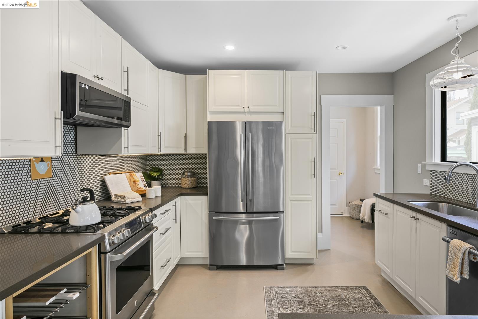 2787 Fruitvale Ave