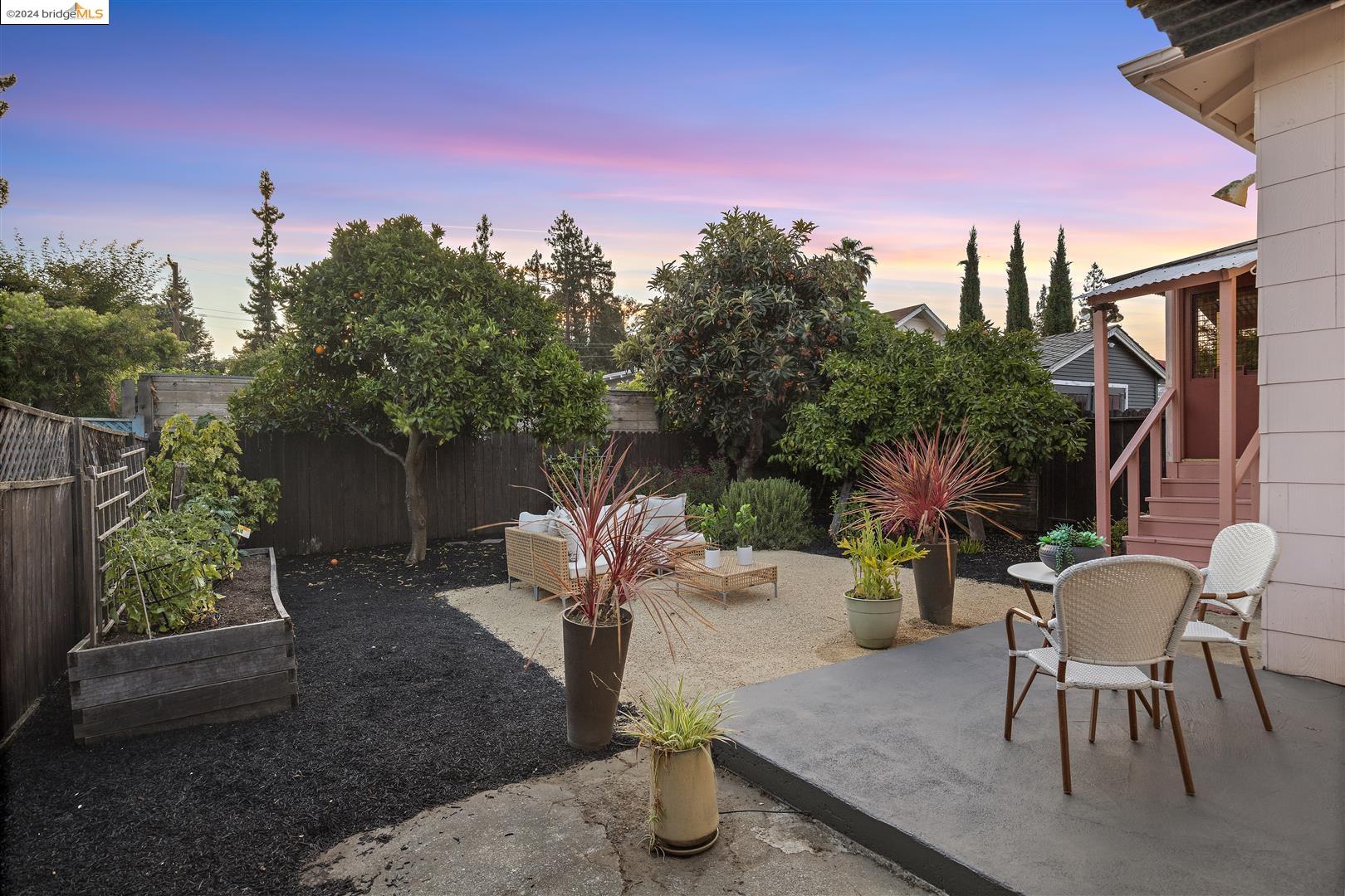 2787 Fruitvale Ave
