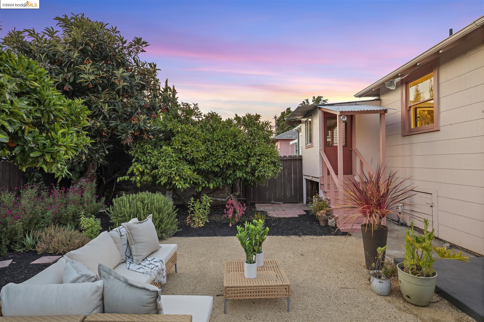 2787 Fruitvale Ave