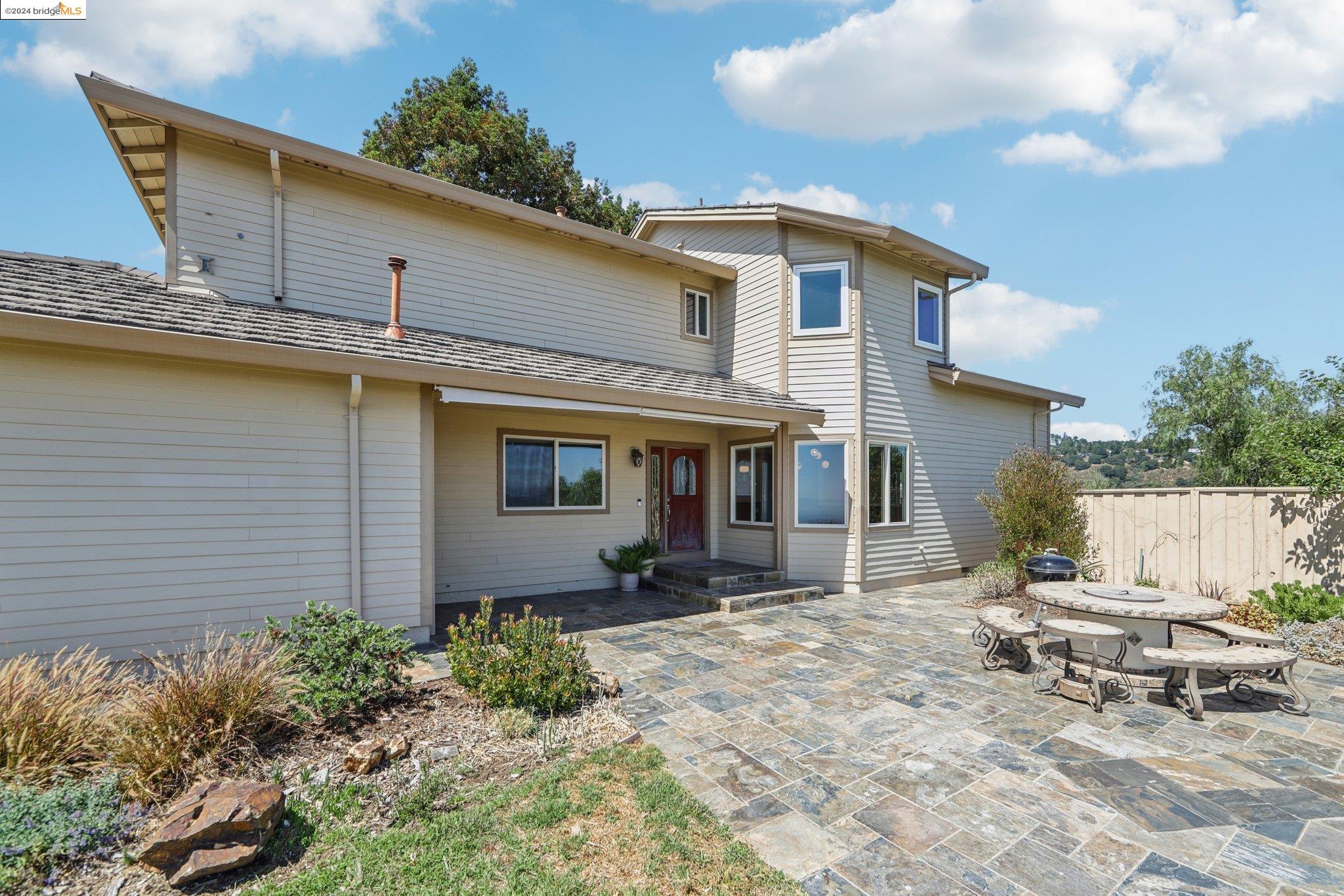 5028 Crystal Ridge Ct