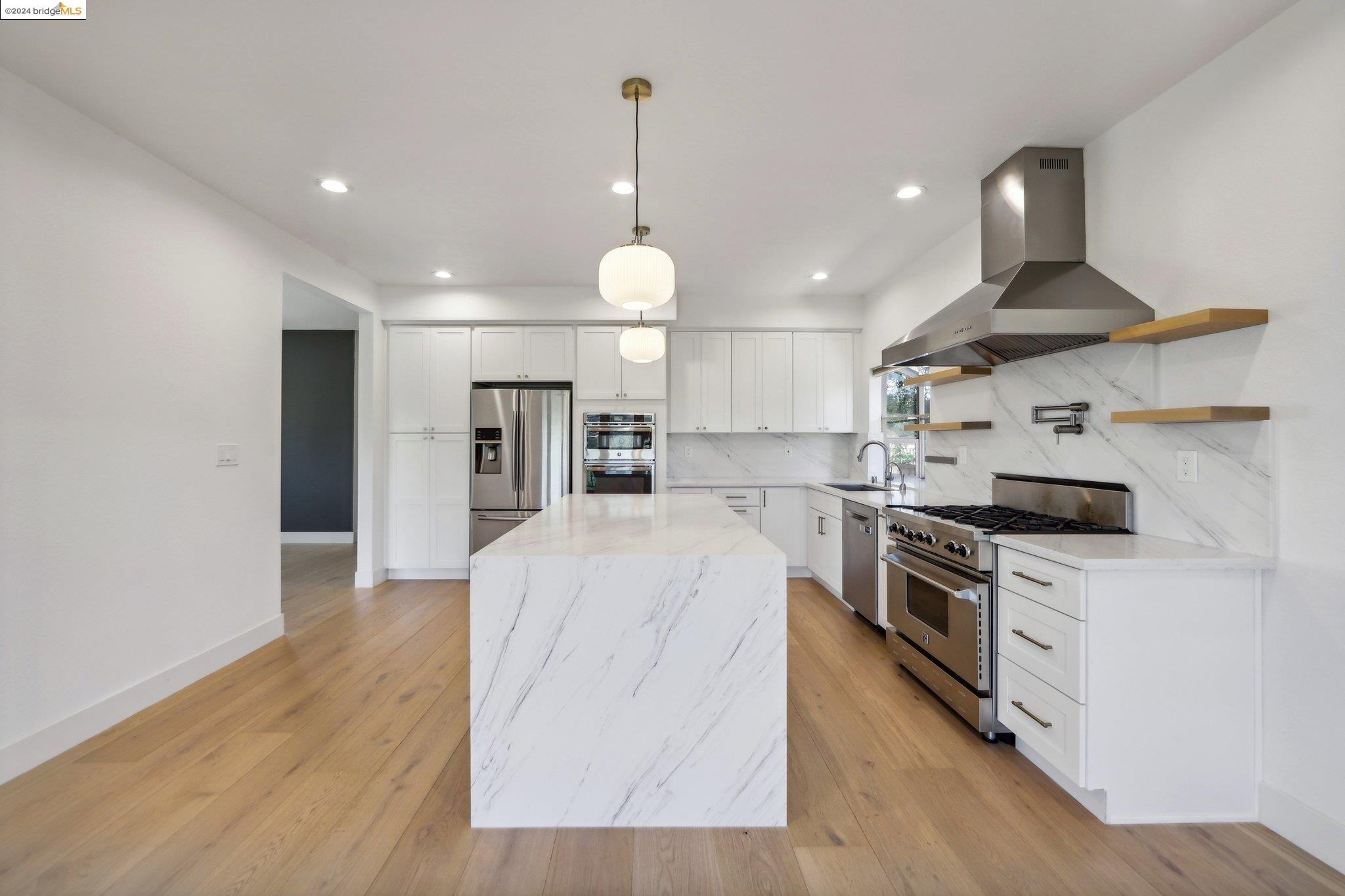5028 Crystal Ridge Ct