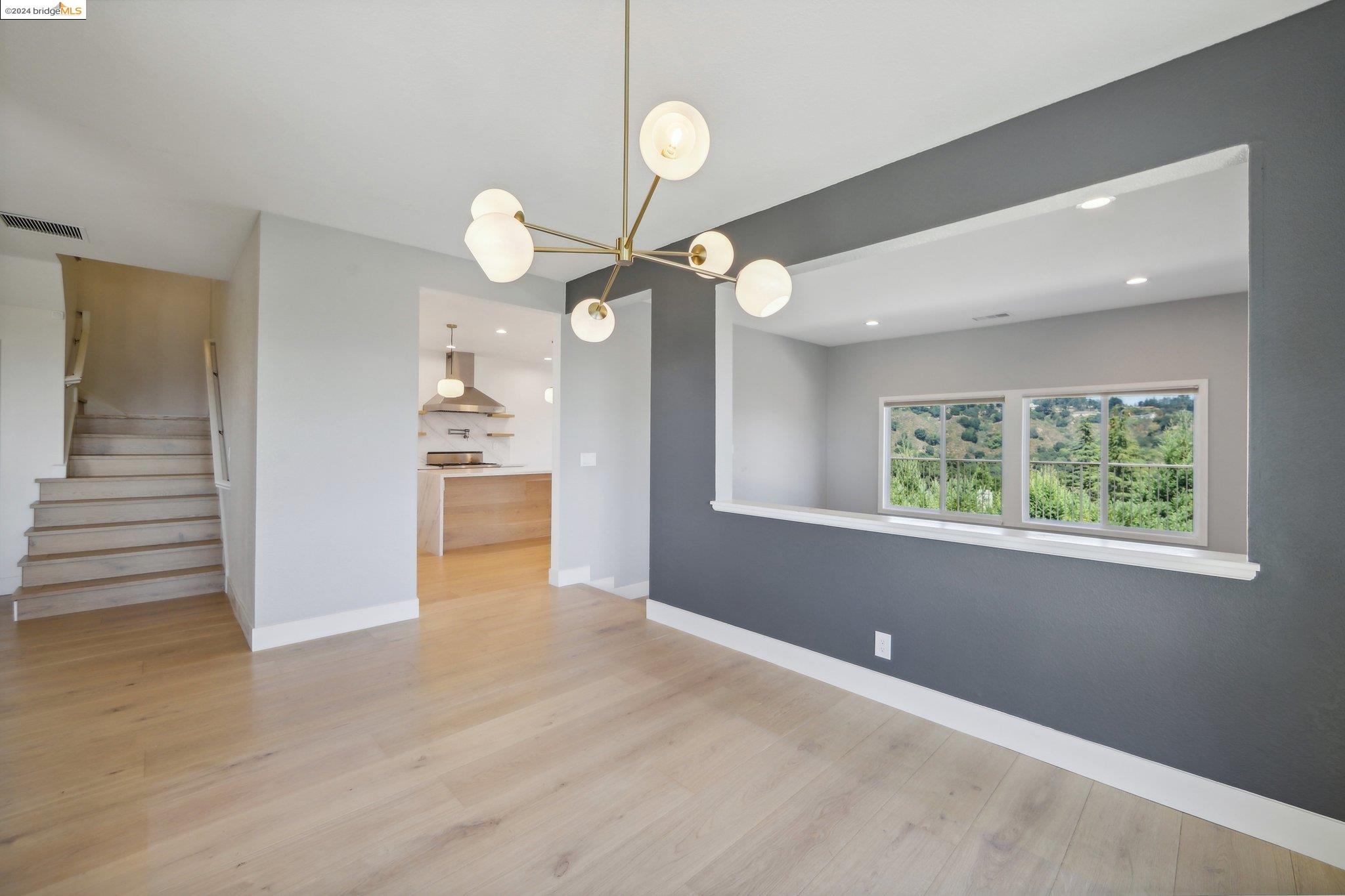 5028 Crystal Ridge Ct