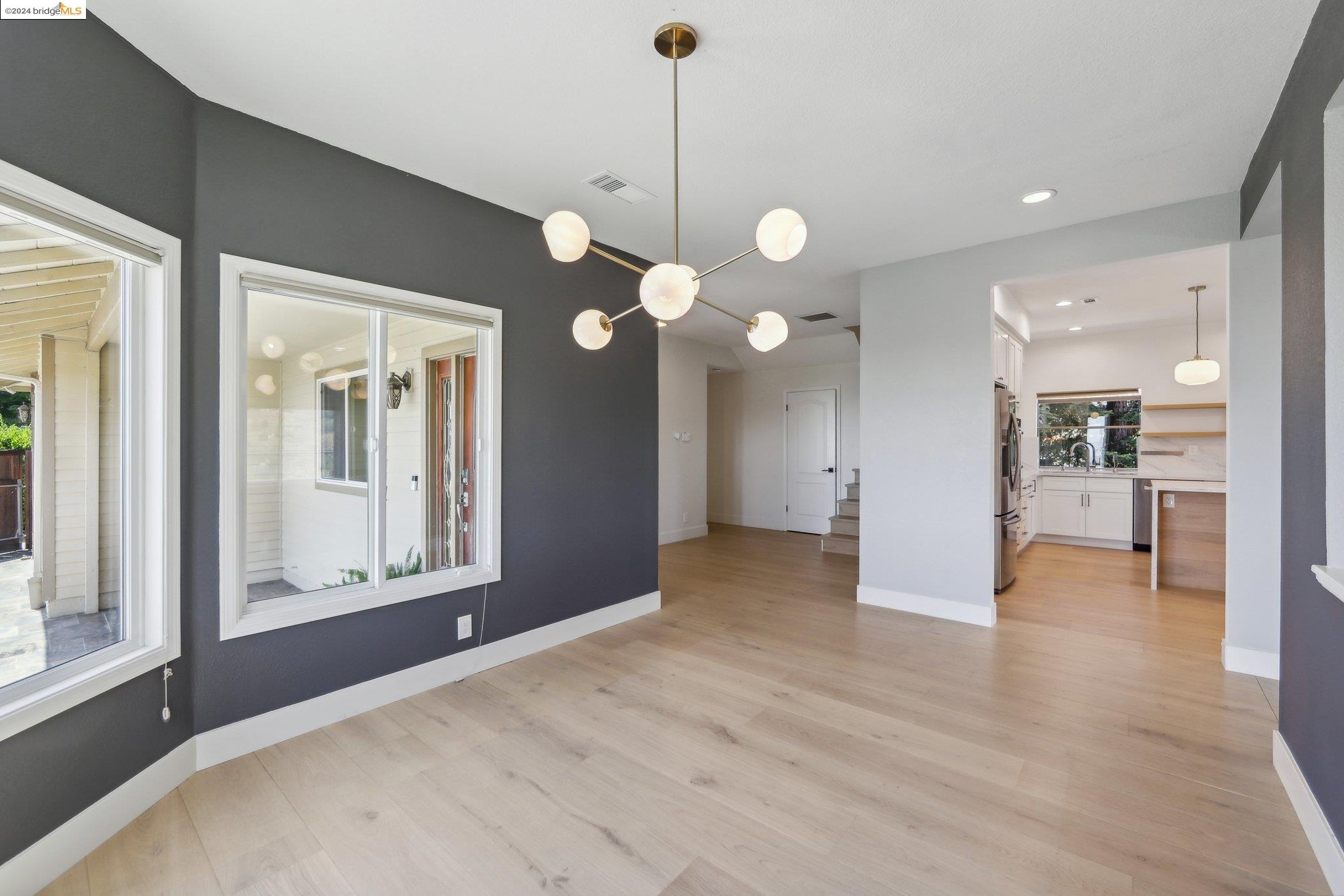 5028 Crystal Ridge Ct