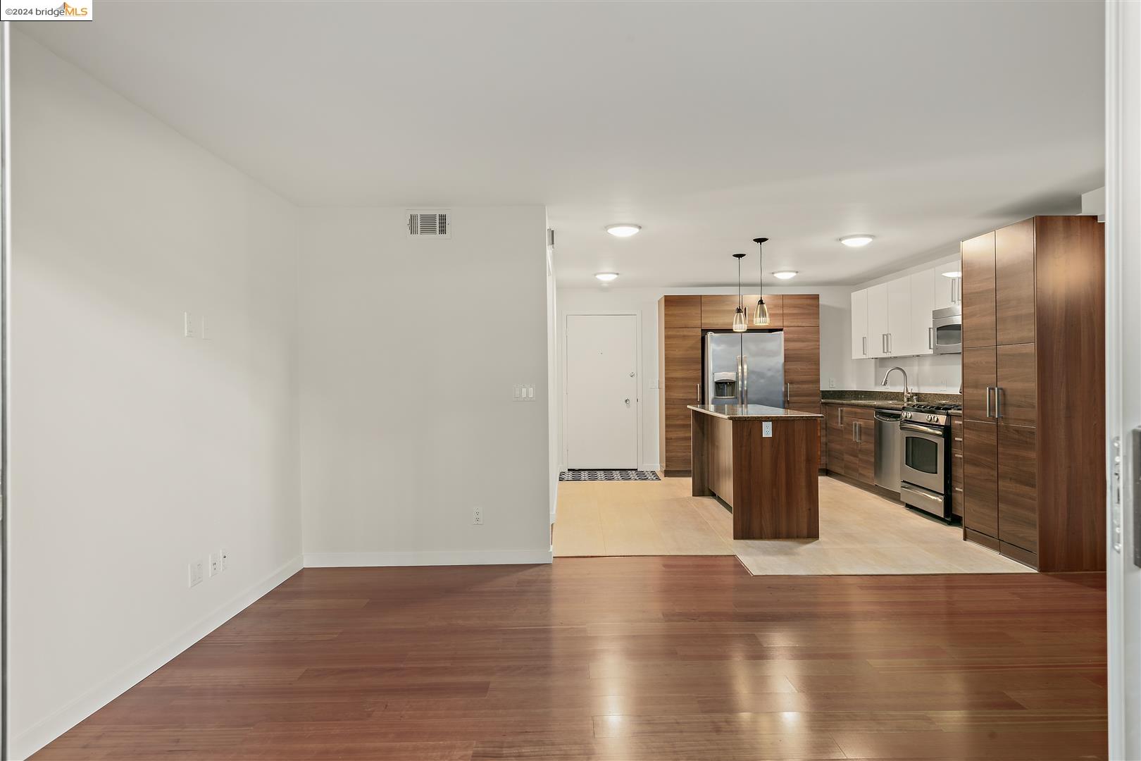 2130 Mountain Blvd # 101