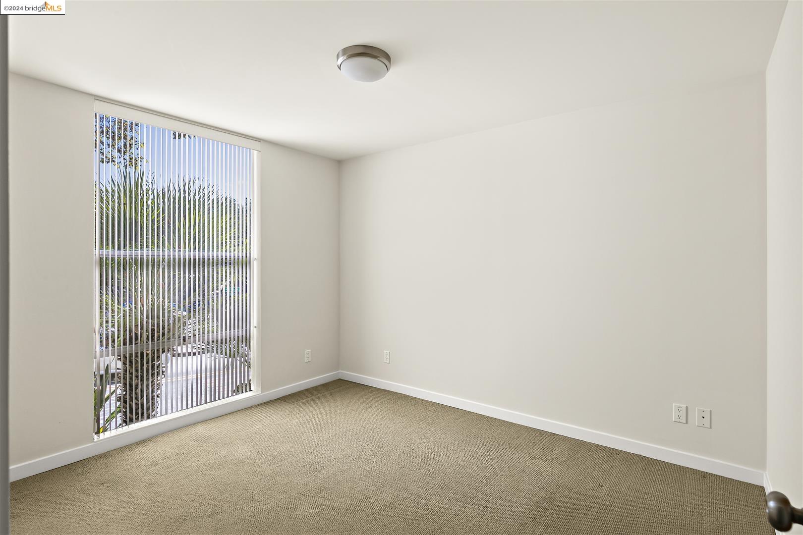 2130 Mountain Blvd # 101