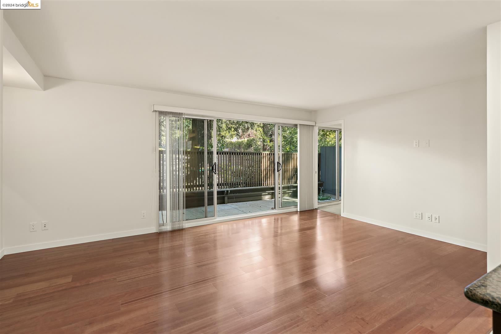 2130 Mountain Blvd # 101