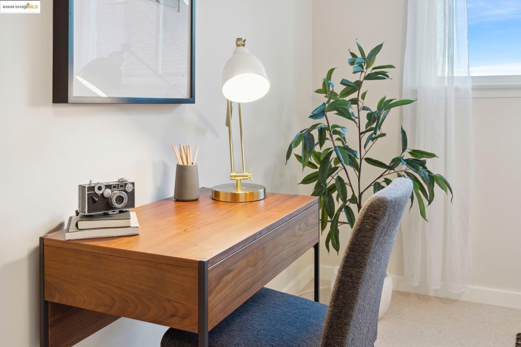 1124 Hollywood Ave # 2