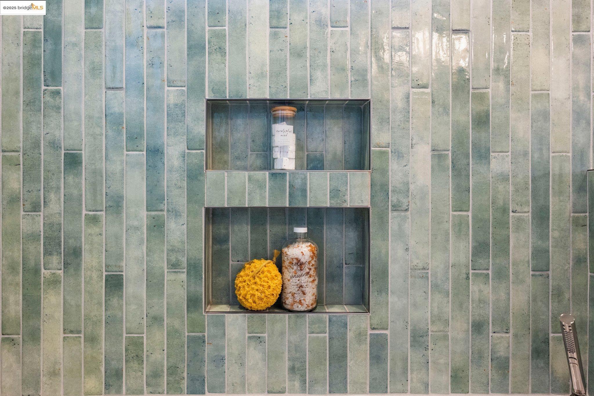 1124 Hollywood Ave # 2