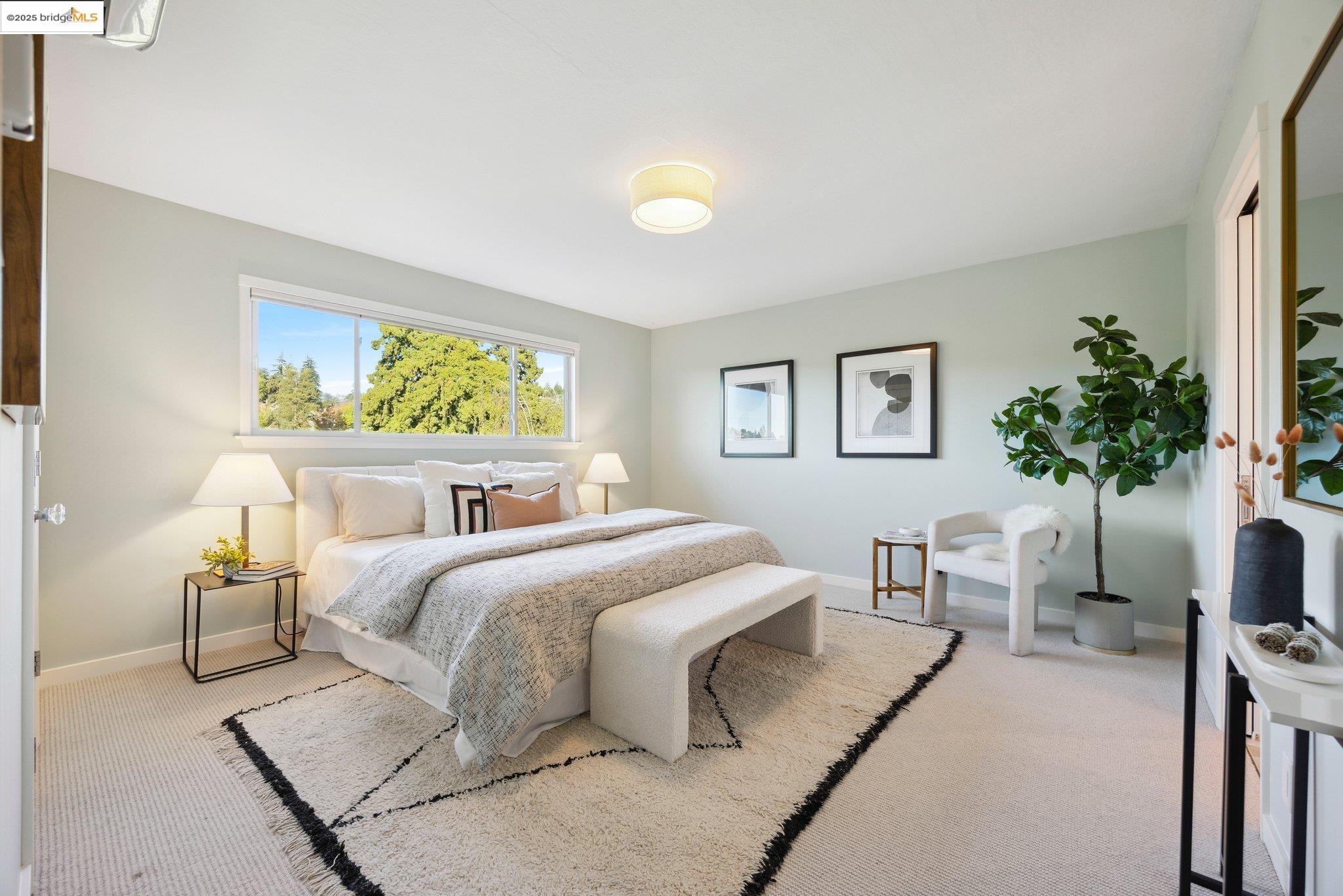 1124 Hollywood Ave # 2