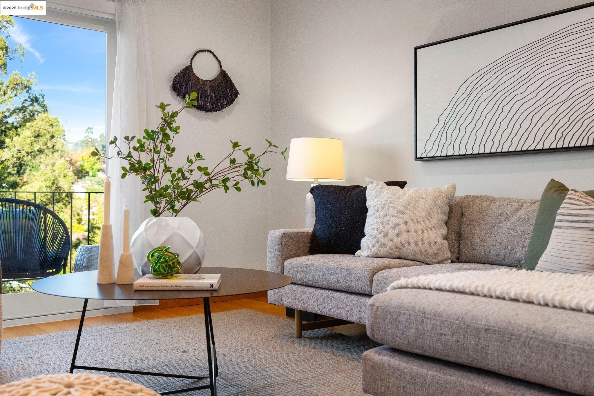 1124 Hollywood Ave # 2