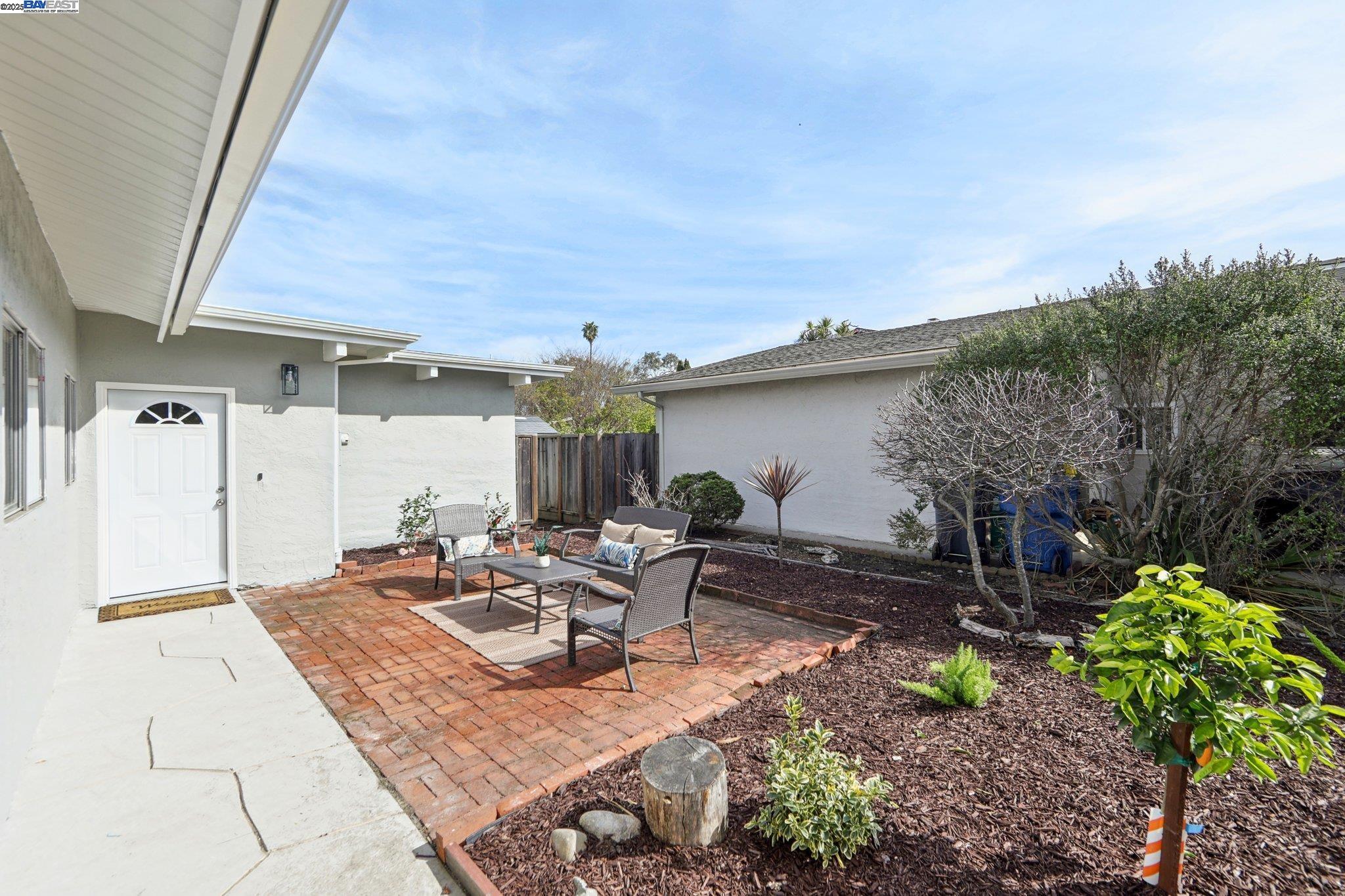 1145 Rosewood Way