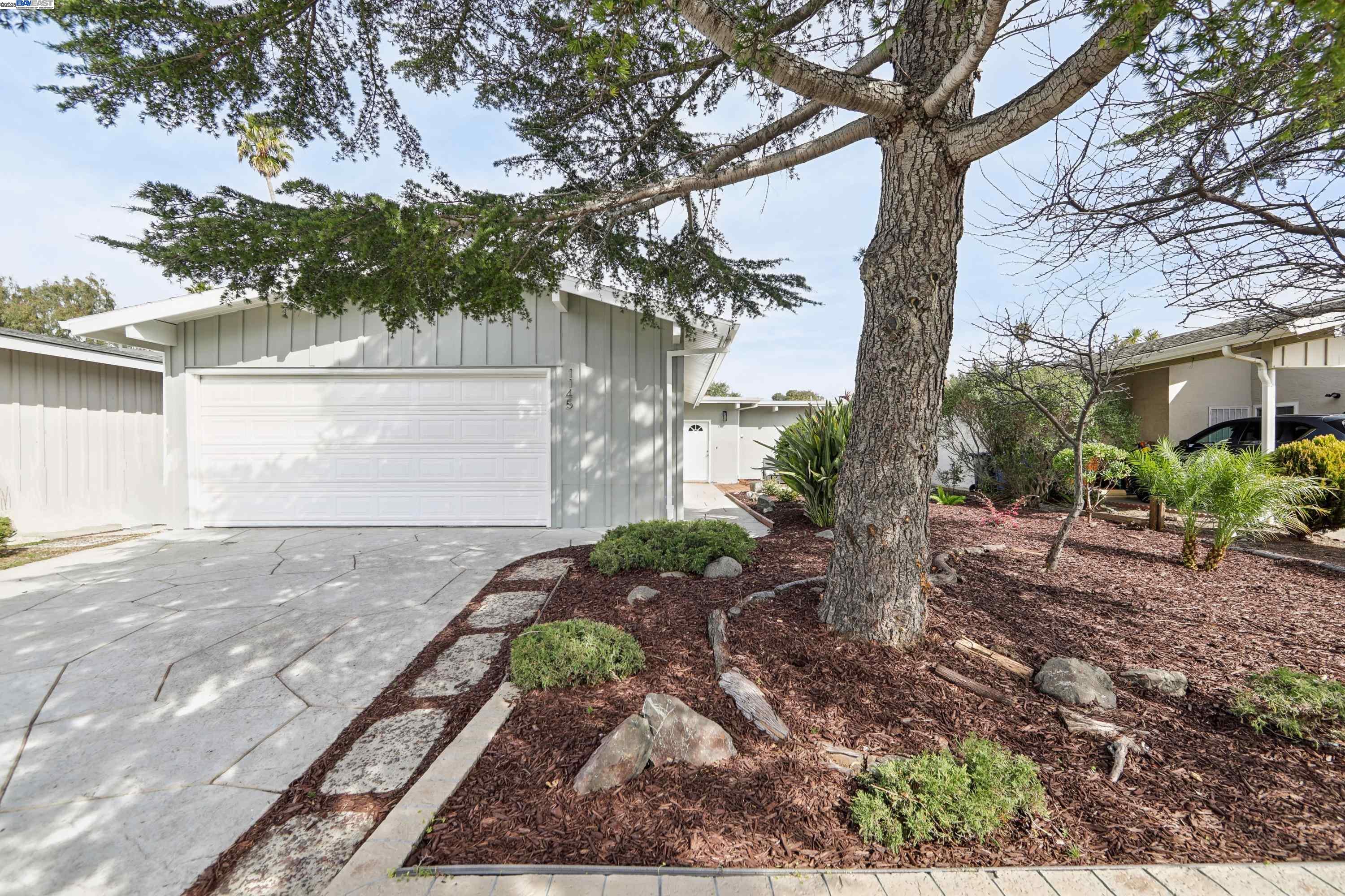 1145 Rosewood Way