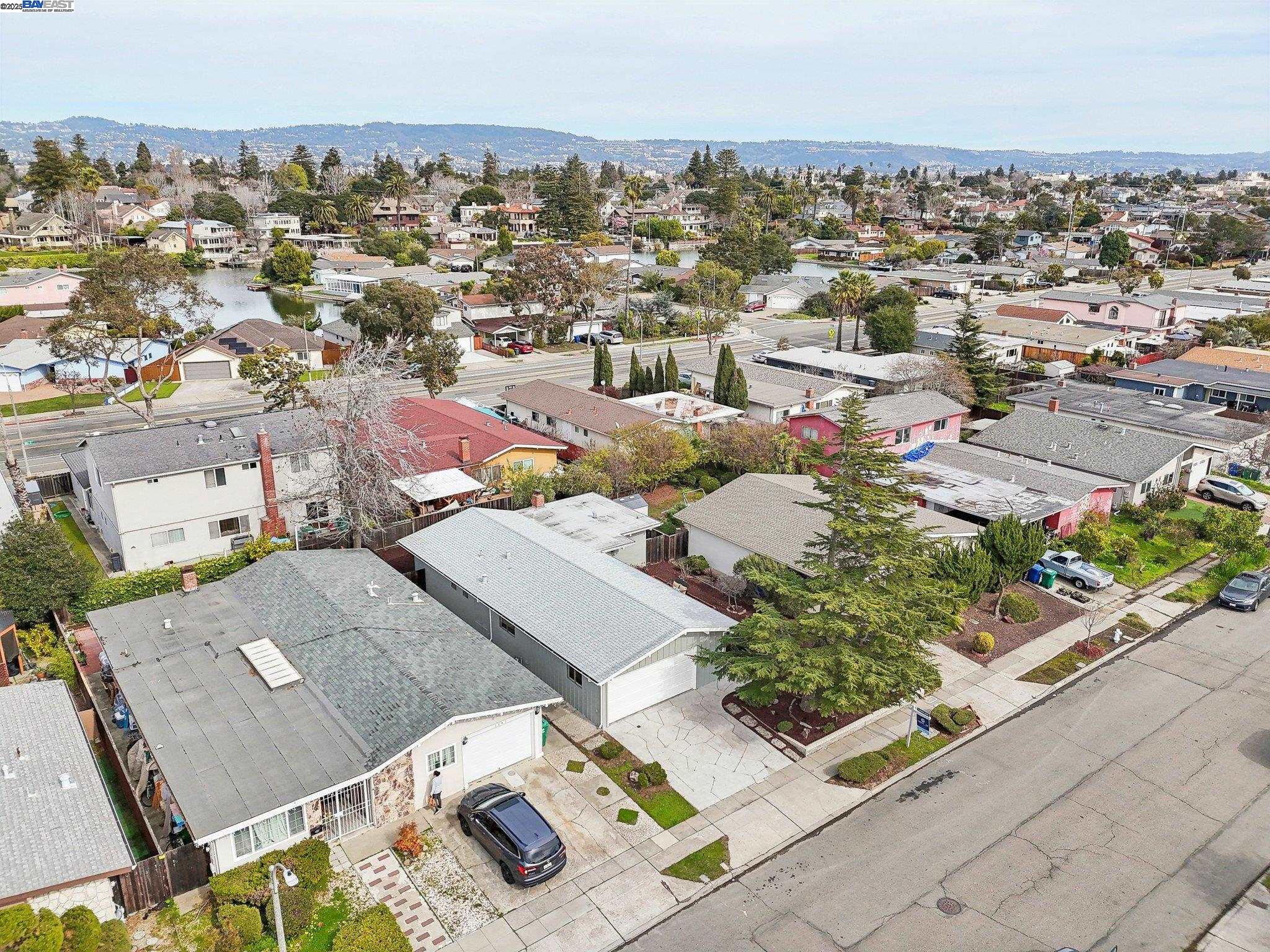 1145 Rosewood Way