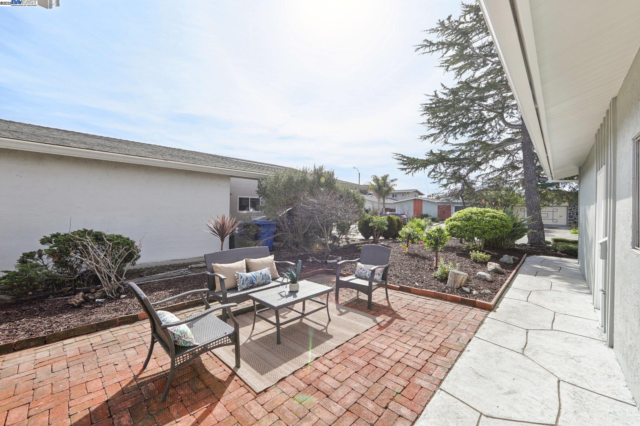 1145 Rosewood Way