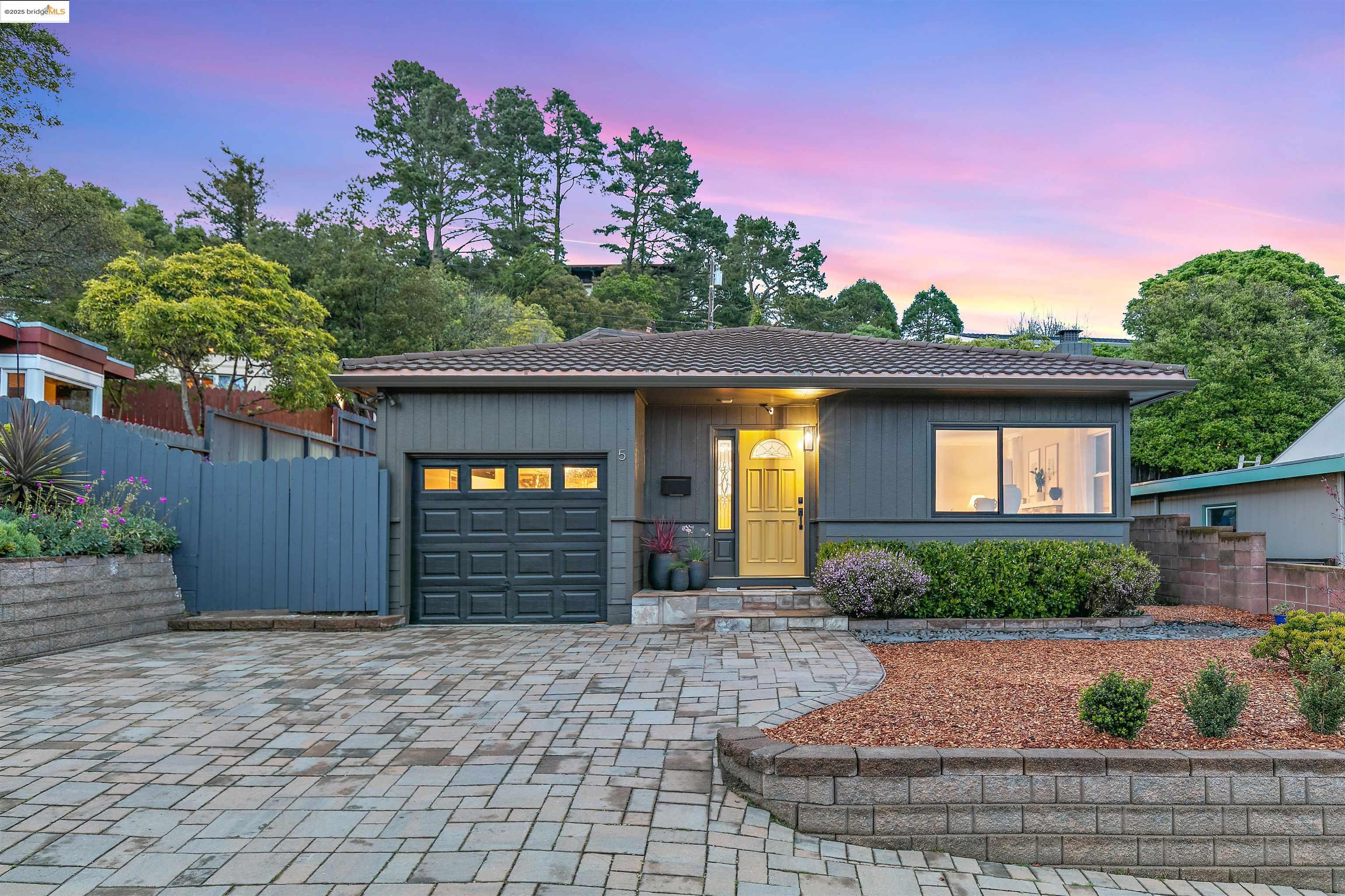 5 Arlington Ave