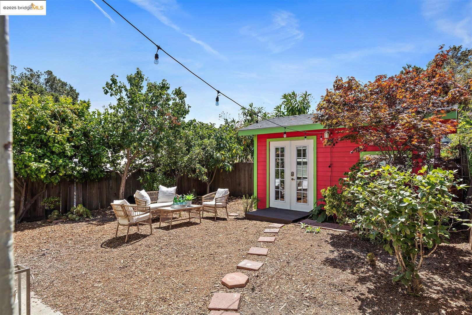 4207 Aqua Vista St