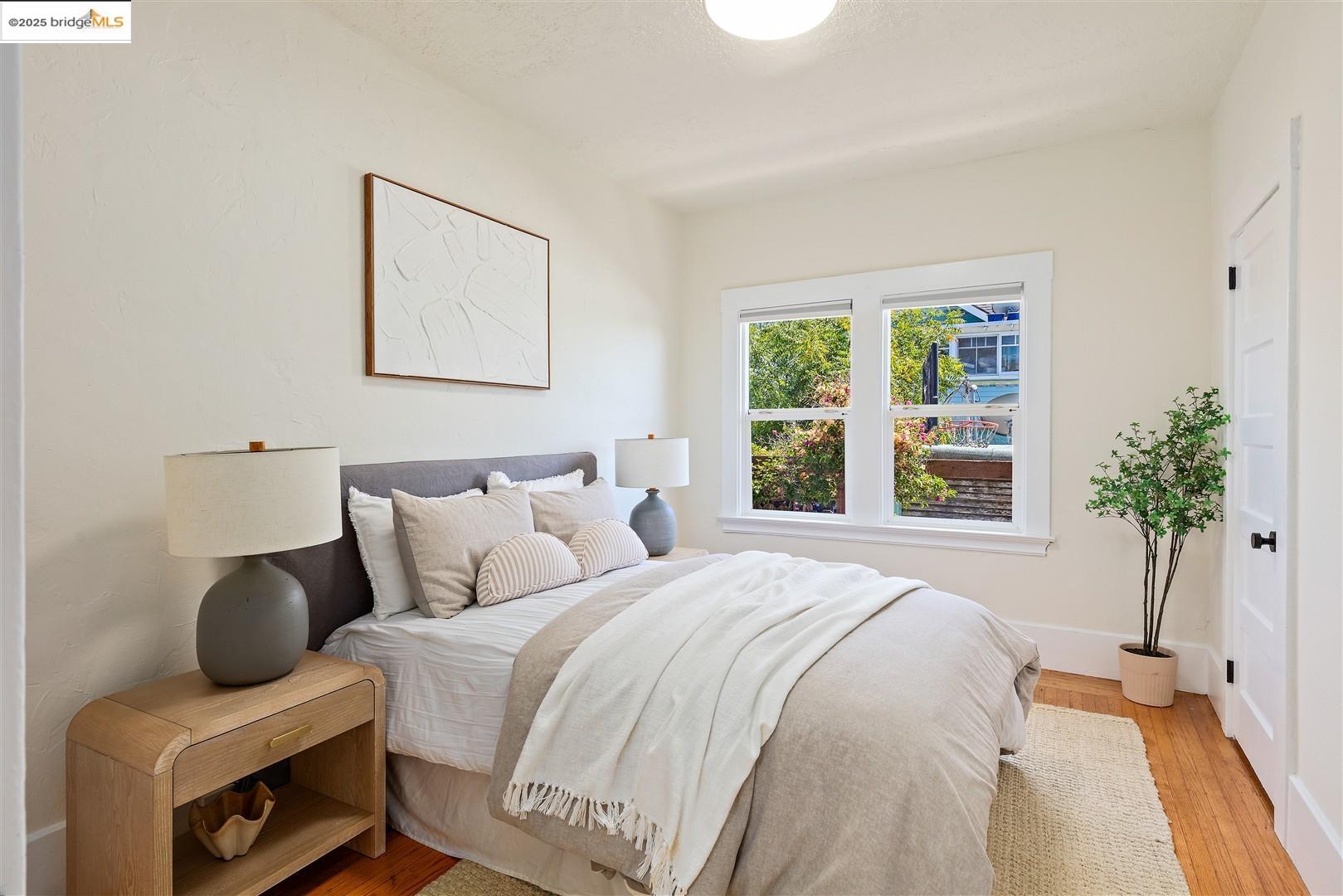 4207 Aqua Vista St