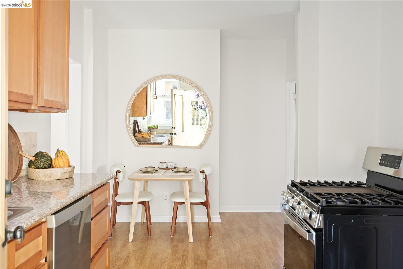 245 29th St # 4 Unit: #4