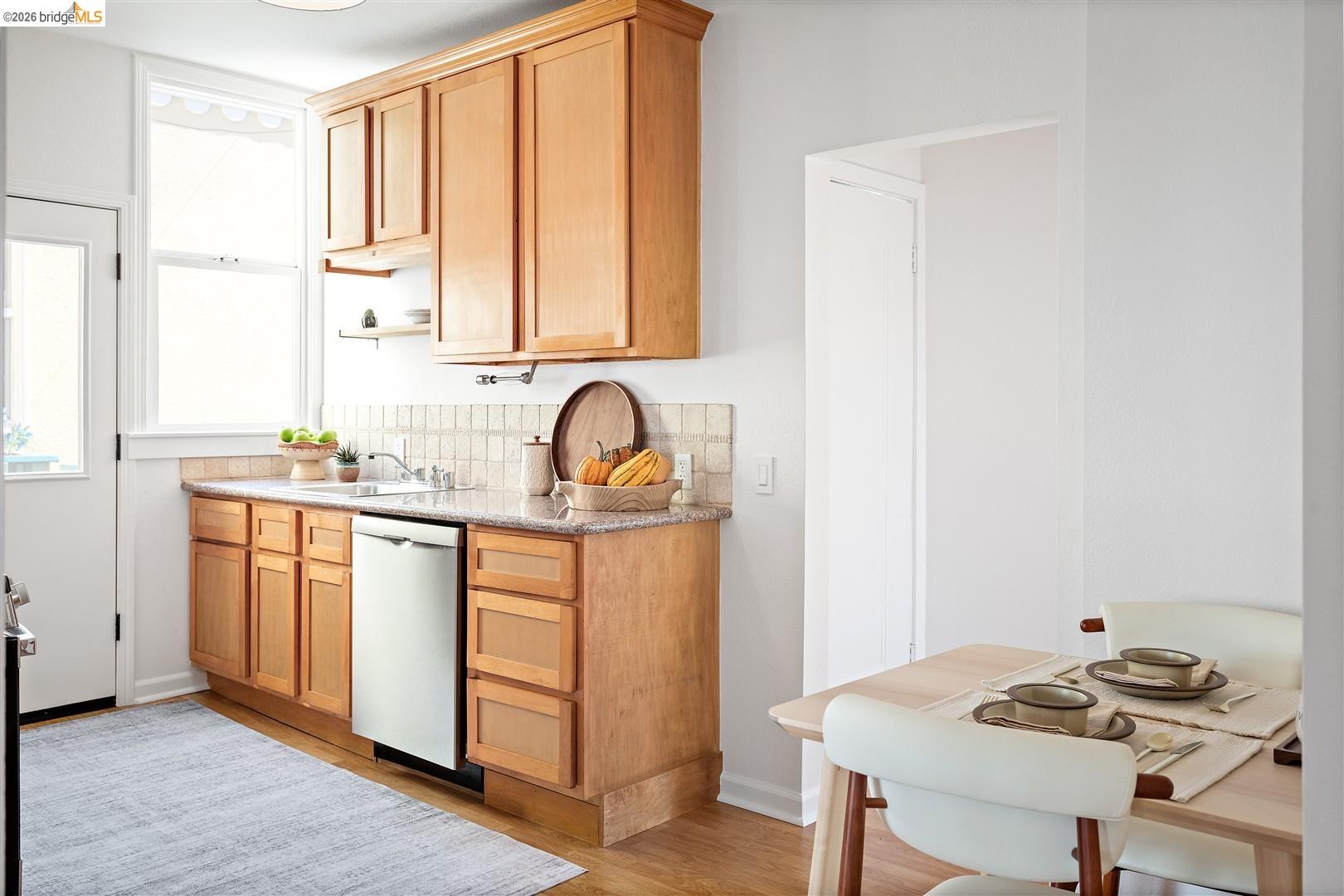 245 29th St # 4 Unit: #4