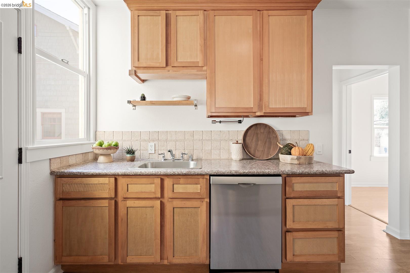 245 29th St # 4 Unit: #4