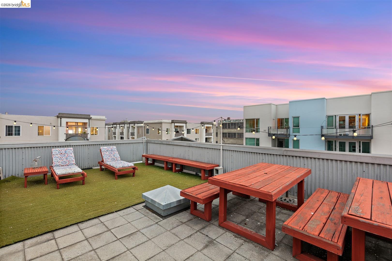 201 3rd St # 302