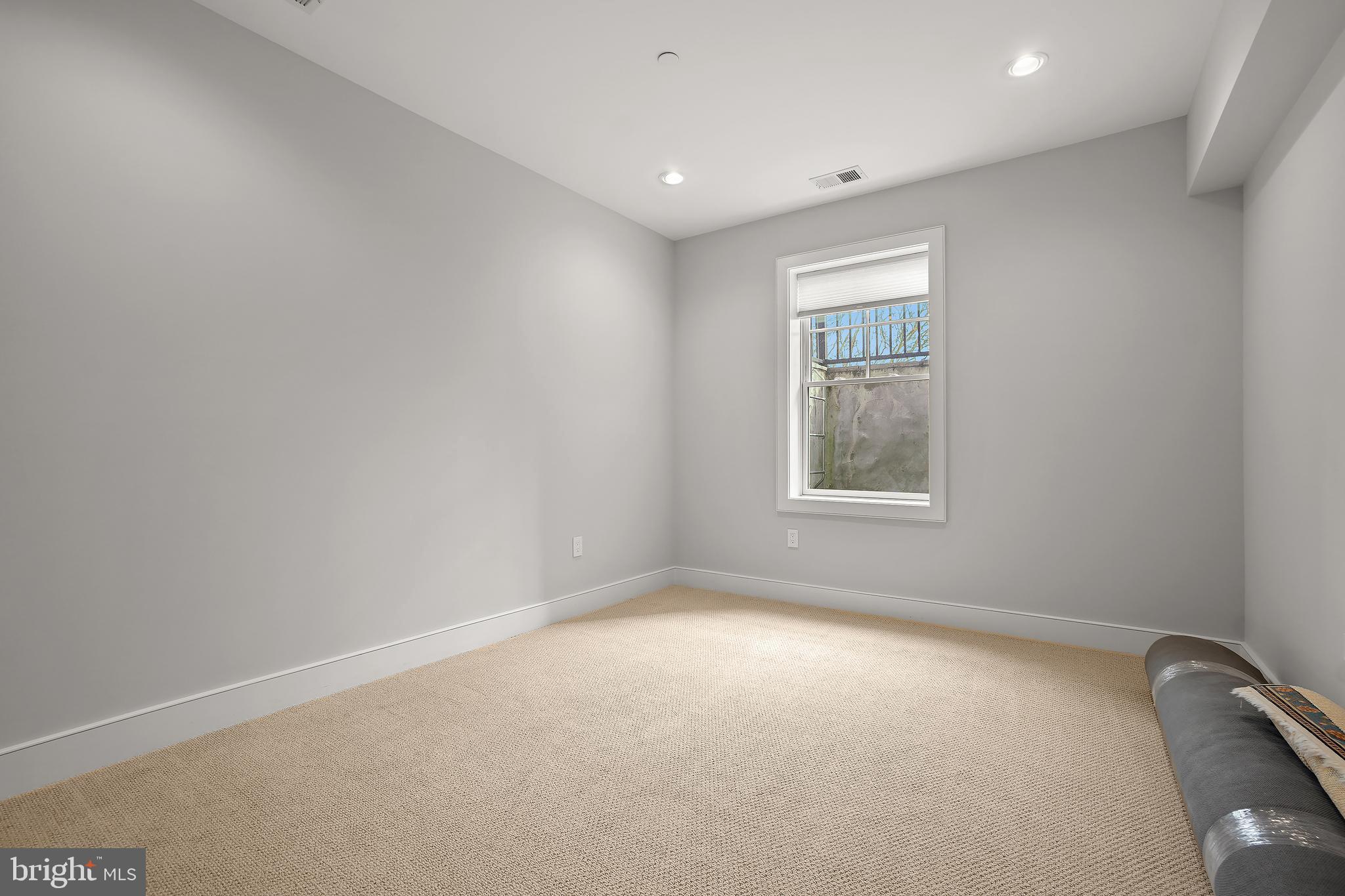 8502 Bradmoor Dr