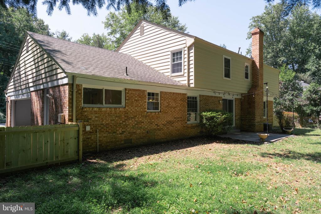 8611 BELLS MILL RD
