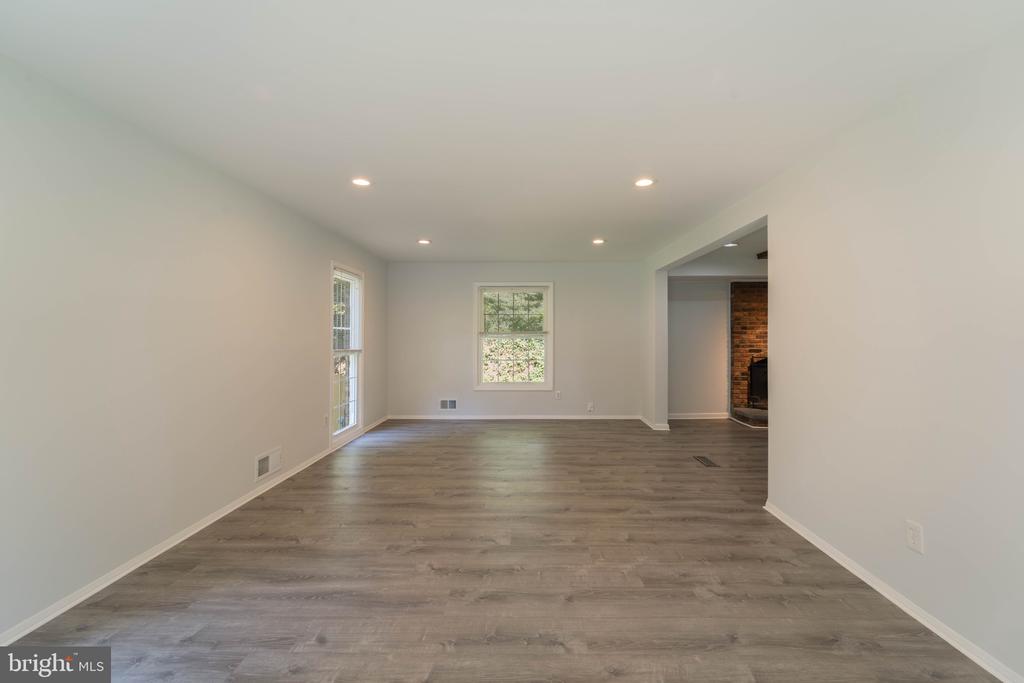 8611 BELLS MILL RD